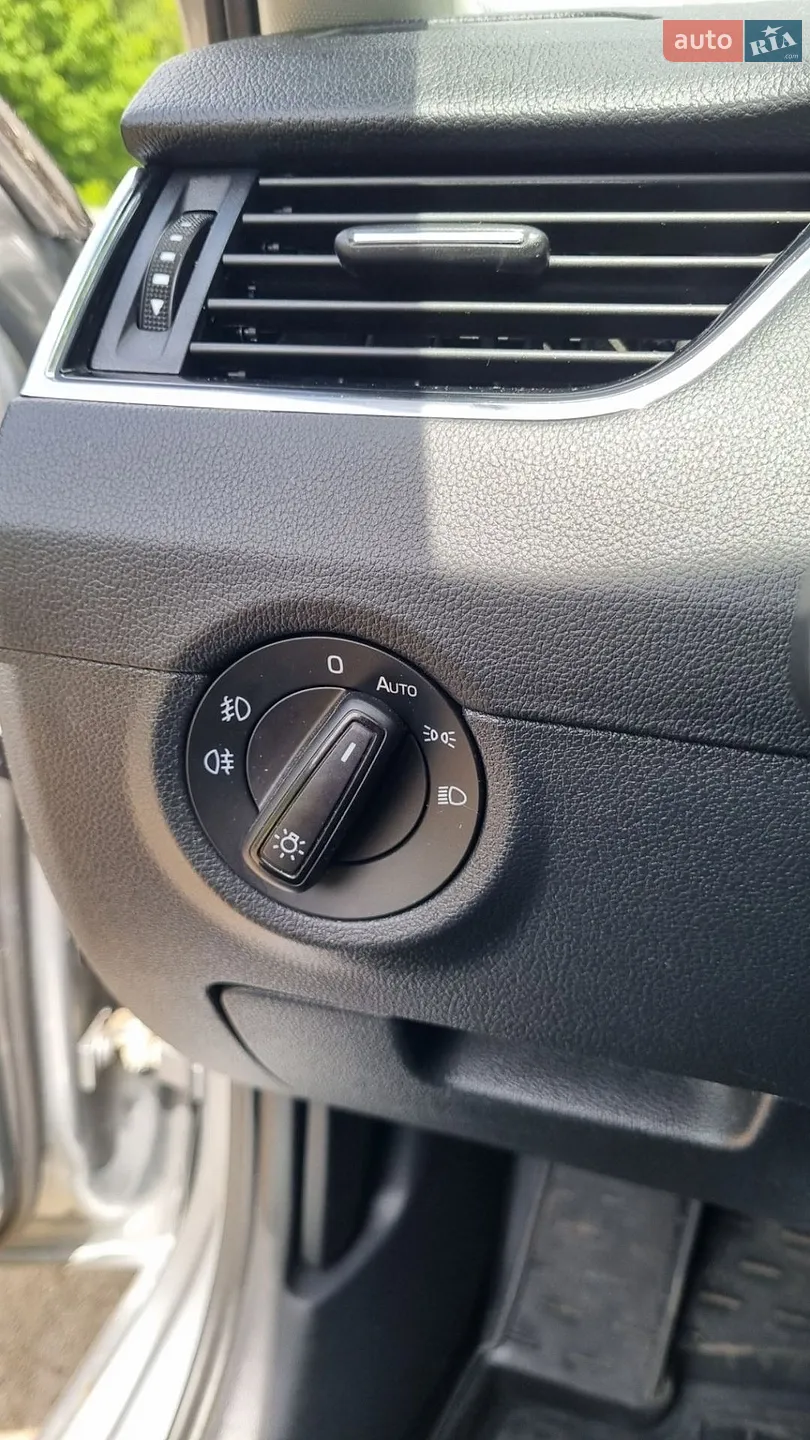 2018 Skoda Octavia - мініатюра 25