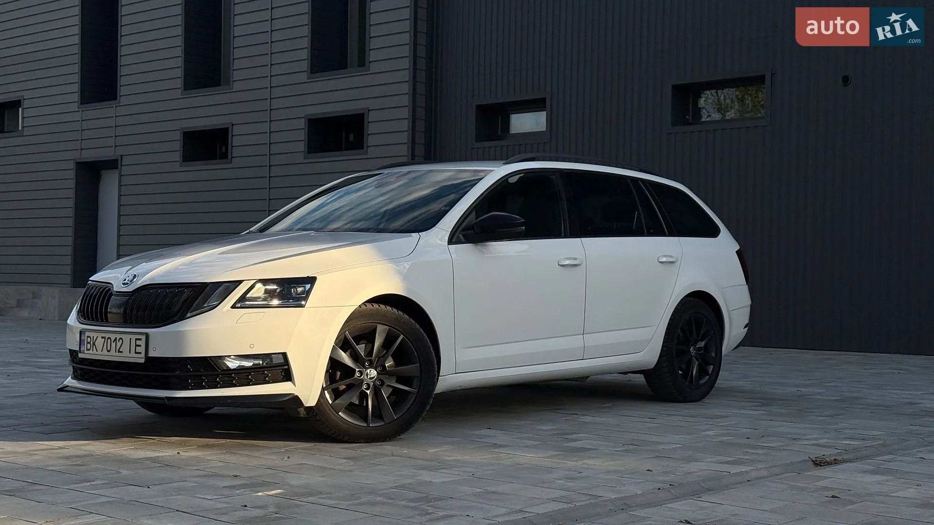 2019 Skoda Octavia - мініатюра 2