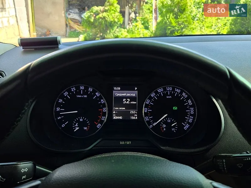 Skoda Octavia 2016 VIN TMBJJ7NE7G0201080 фото оголошення 28 з 64