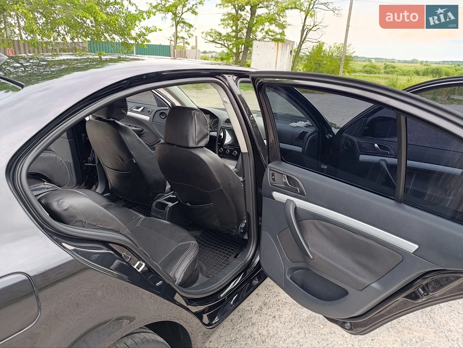 2011 Skoda Octavia - мініатюра 15