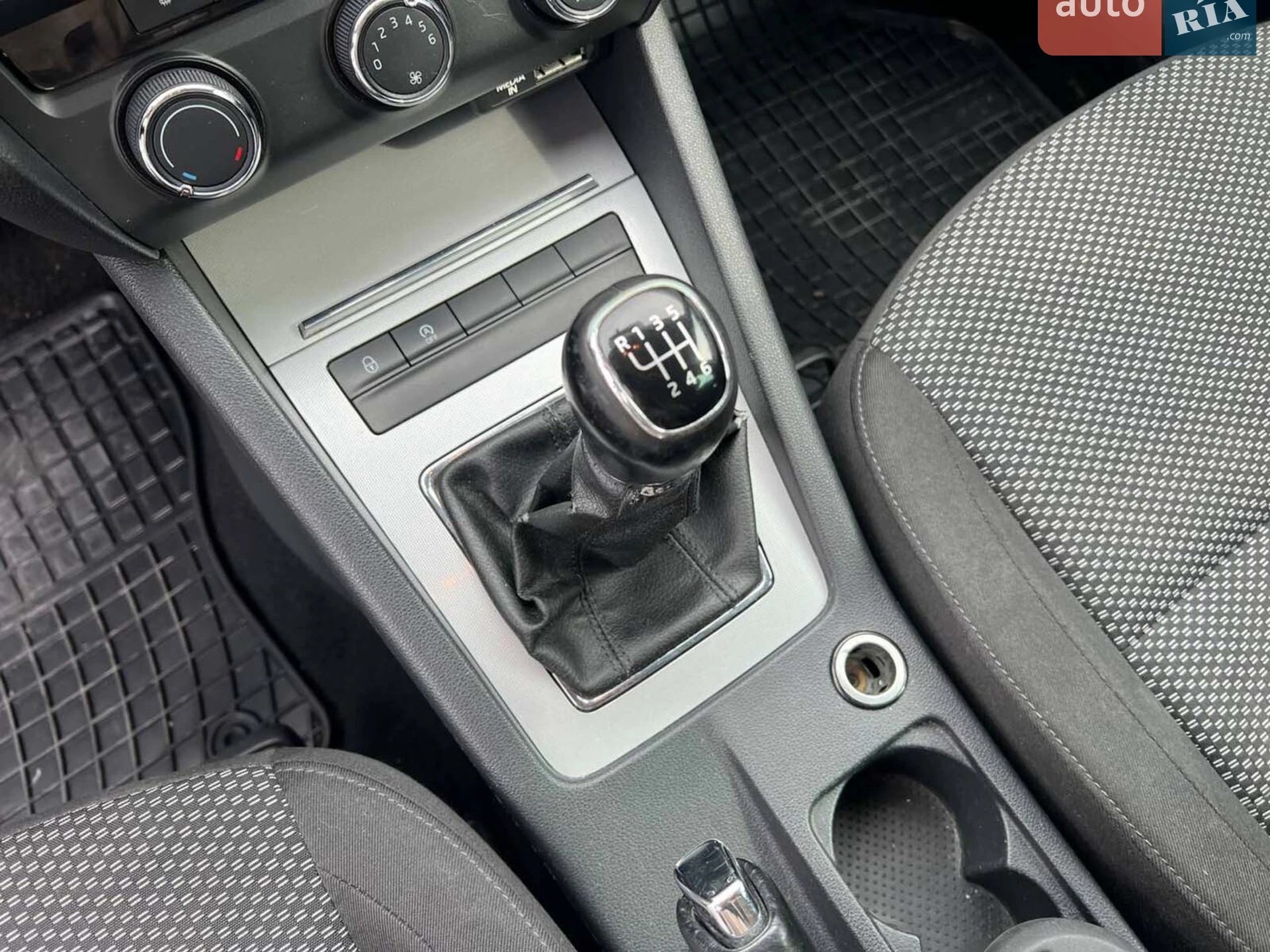 2013 Skoda Octavia - мініатюра 33