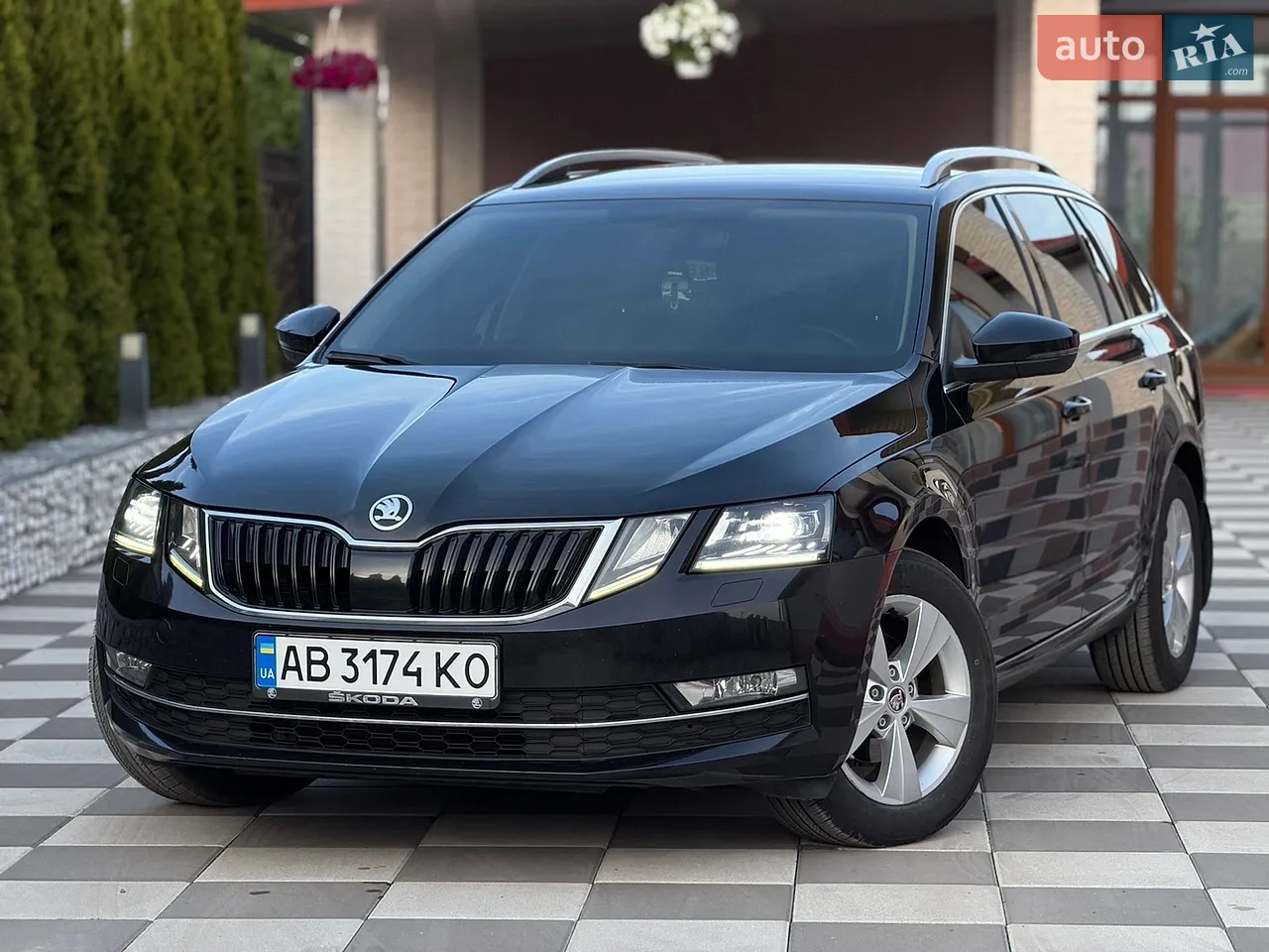 2017 Skoda Octavia - мініатюра 38