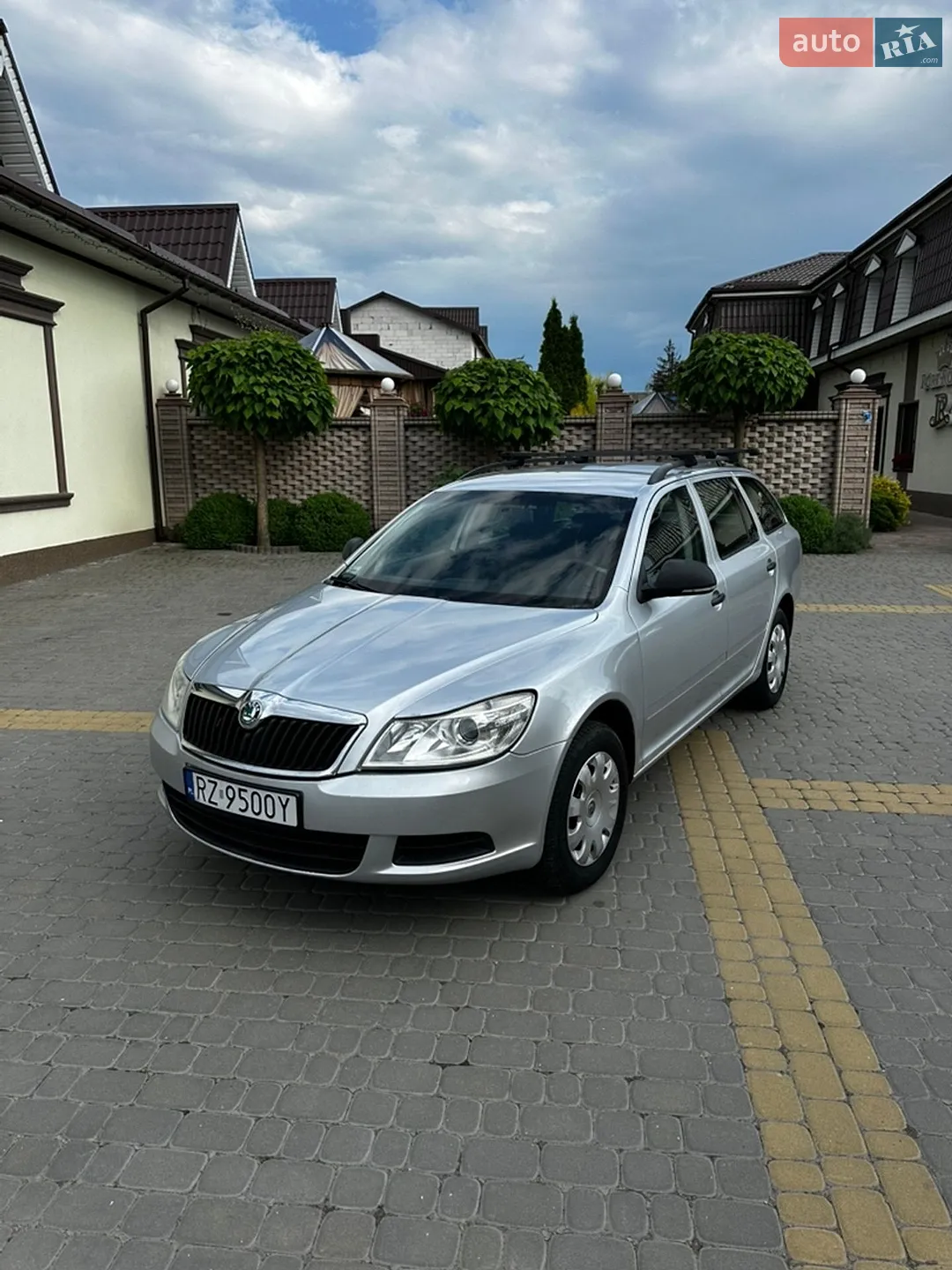 2011 Skoda Octavia - мініатюра 2