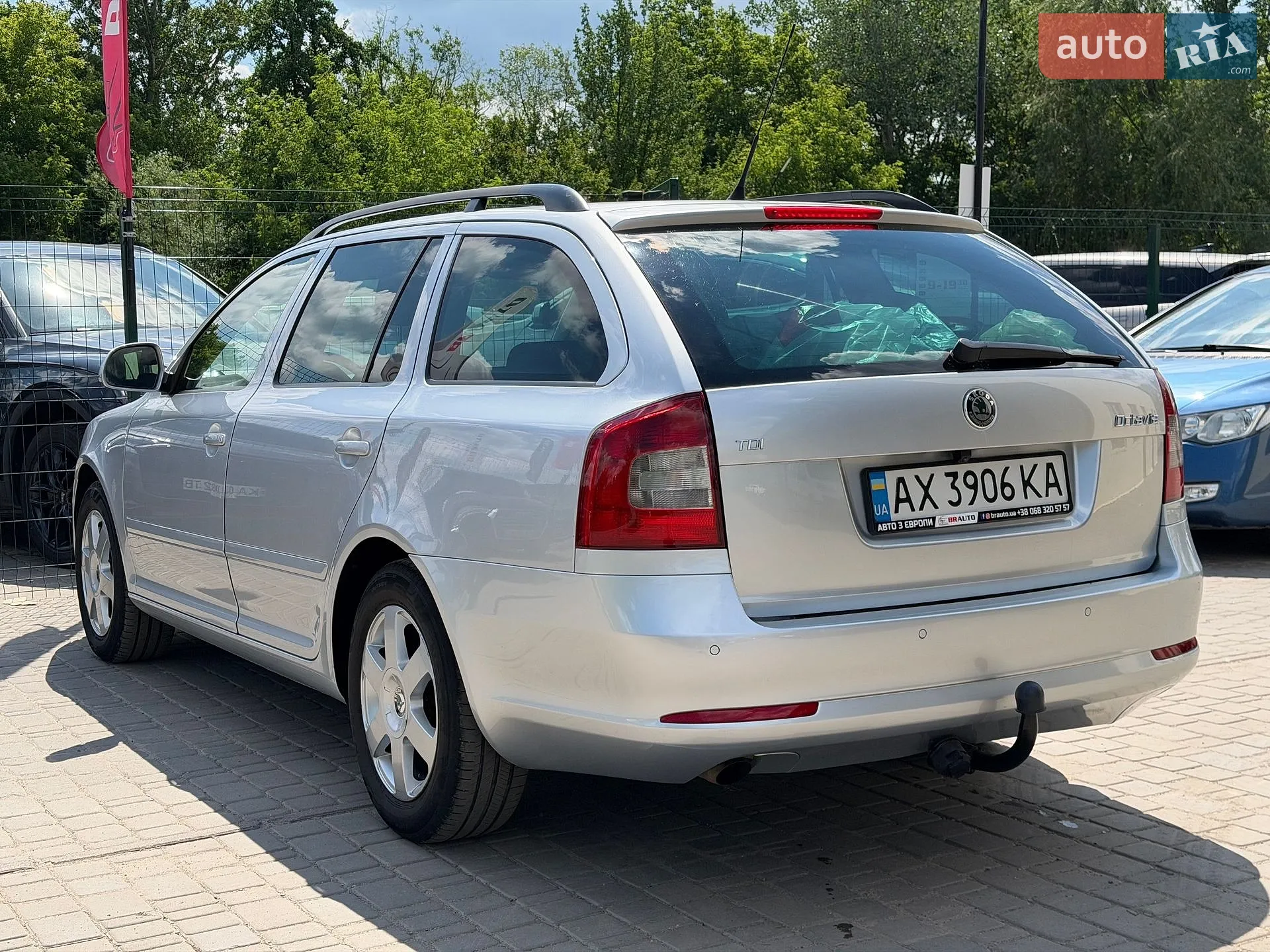 2010 Skoda Octavia - мініатюра 19