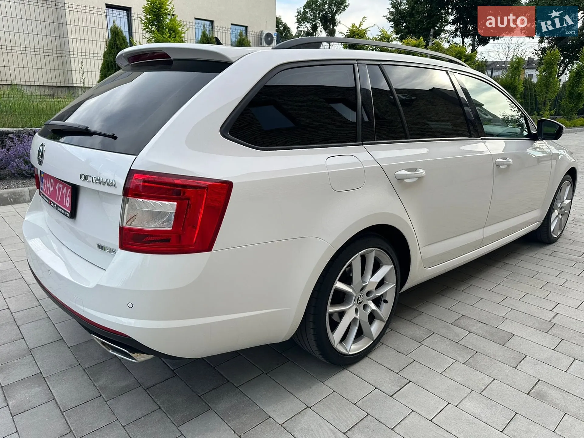 2016 Skoda Octavia - мініатюра 10