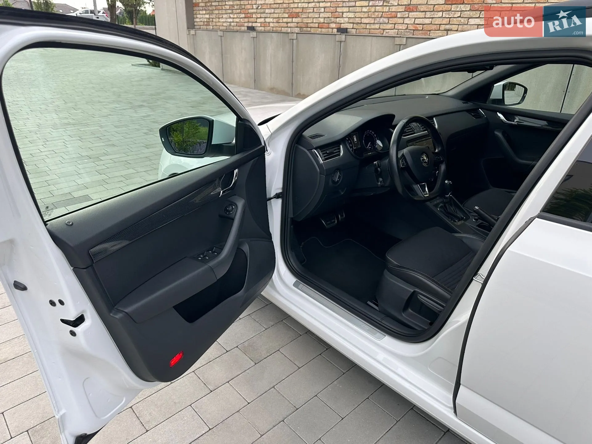 2016 Skoda Octavia - мініатюра 19