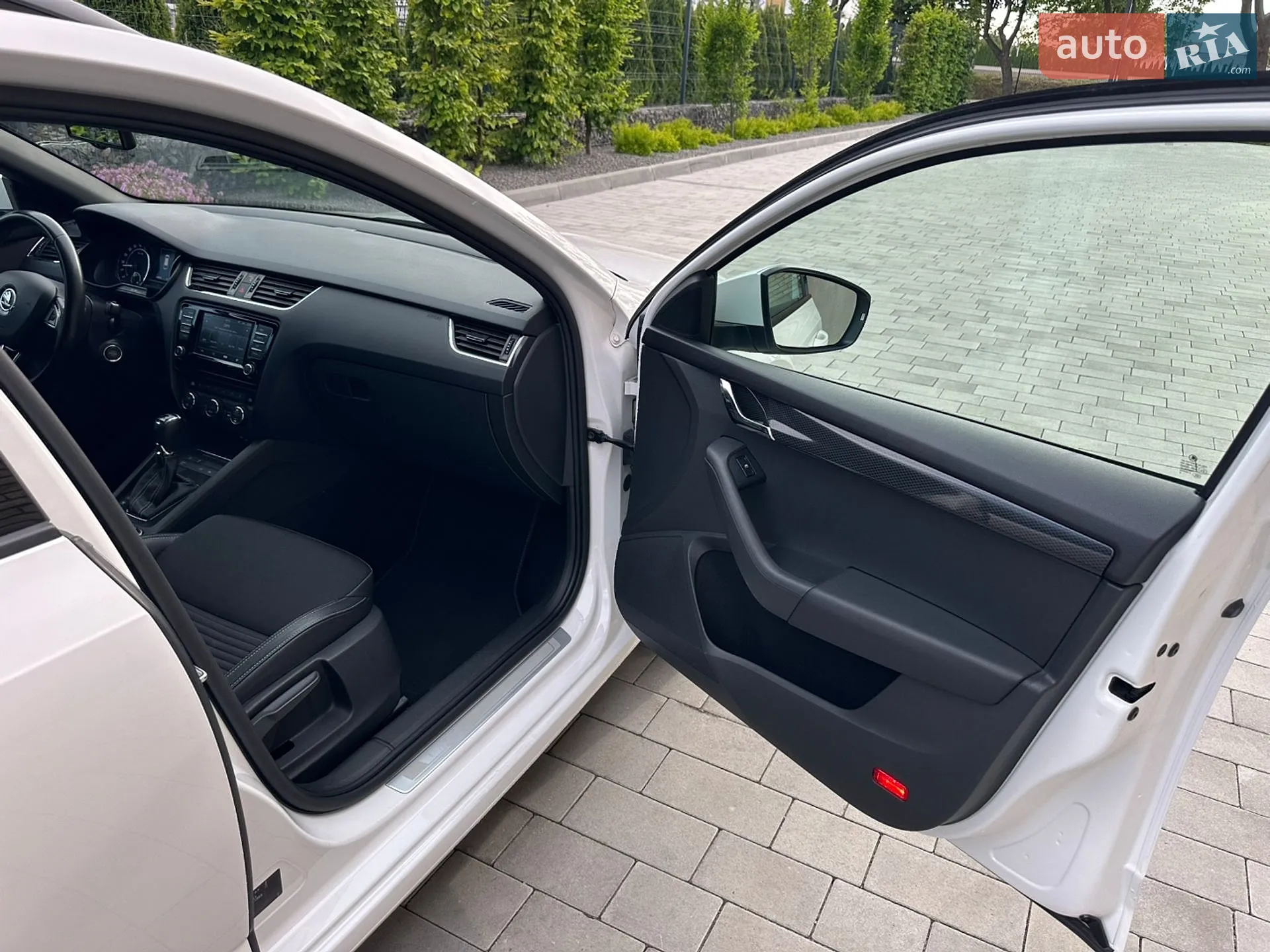 2016 Skoda Octavia - мініатюра 23