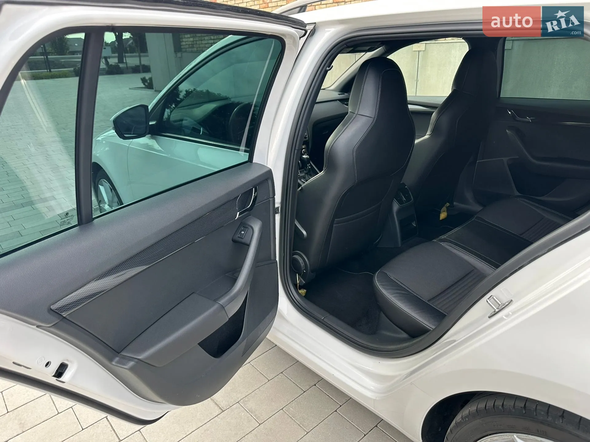 2016 Skoda Octavia - мініатюра 37