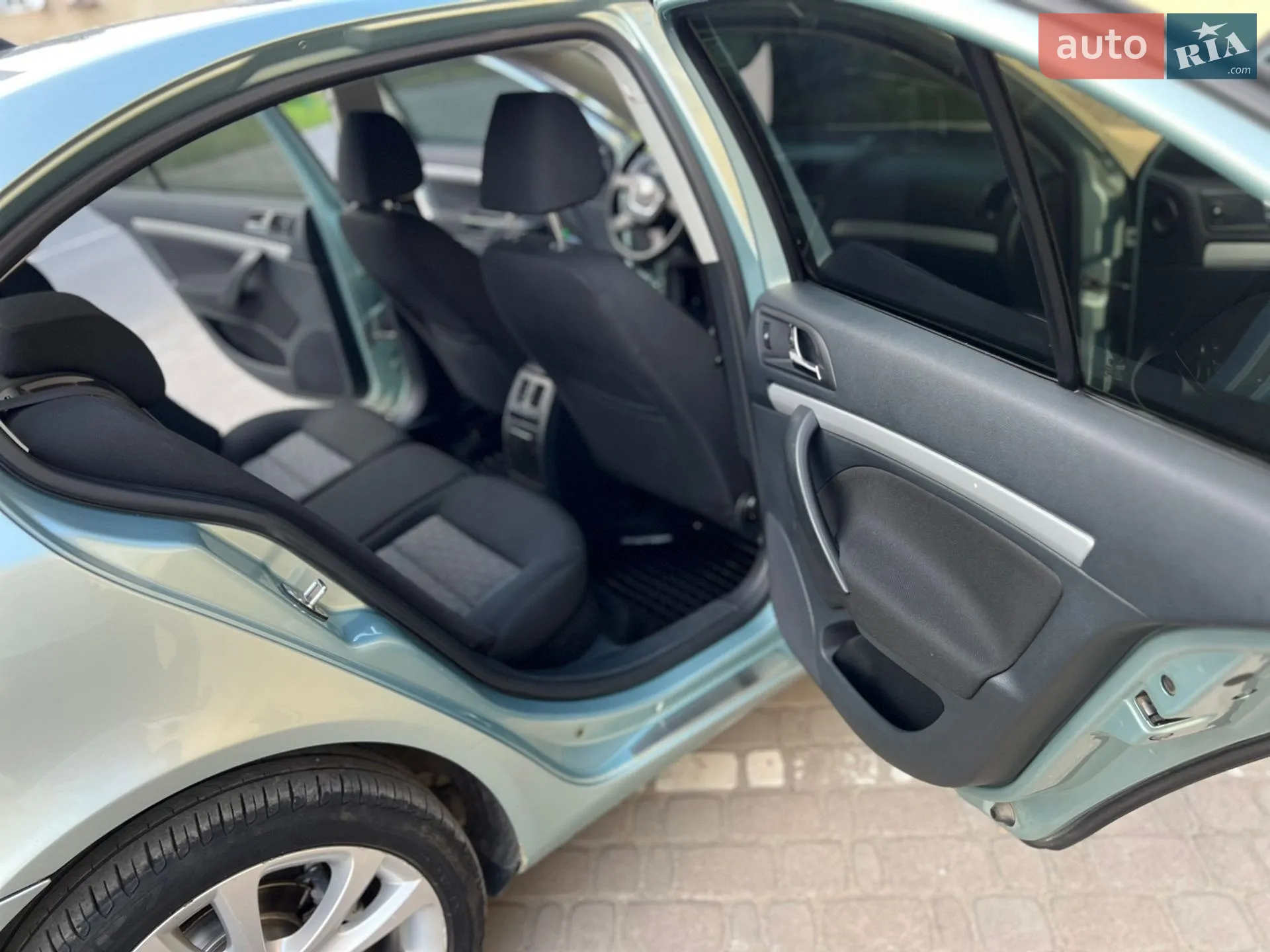 2012 Skoda Octavia - мініатюра 38