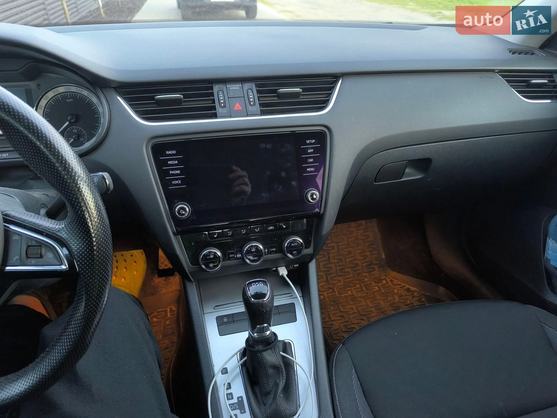 2017 Skoda Octavia - мініатюра 3