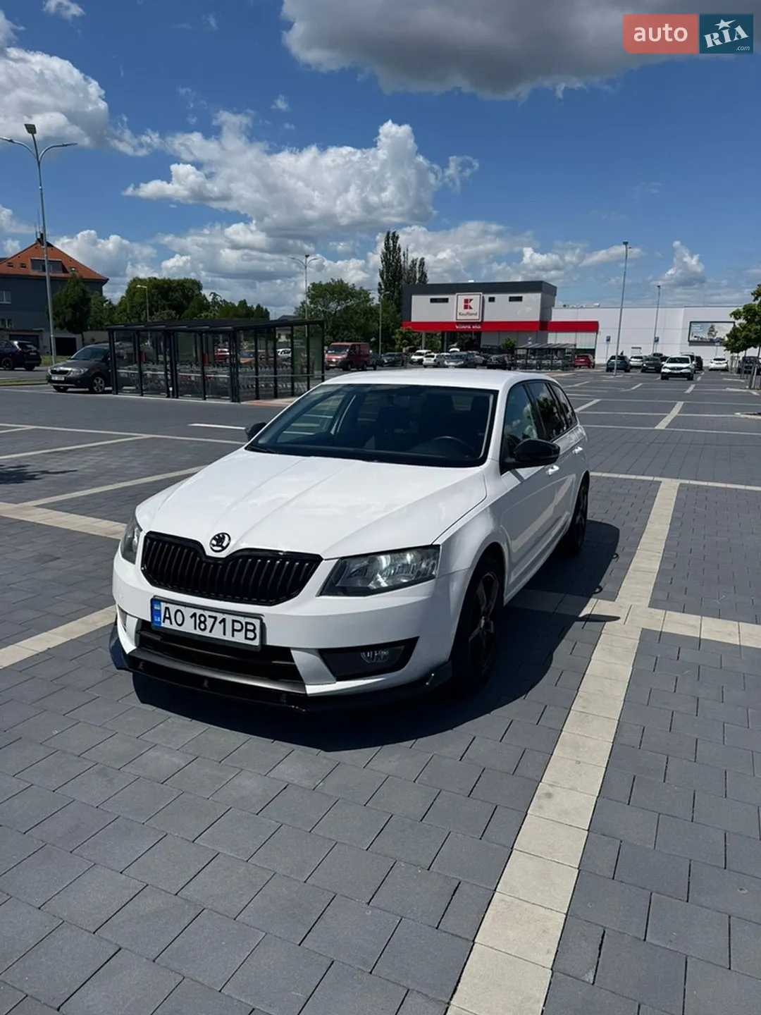 2013 Skoda Octavia - фото 1