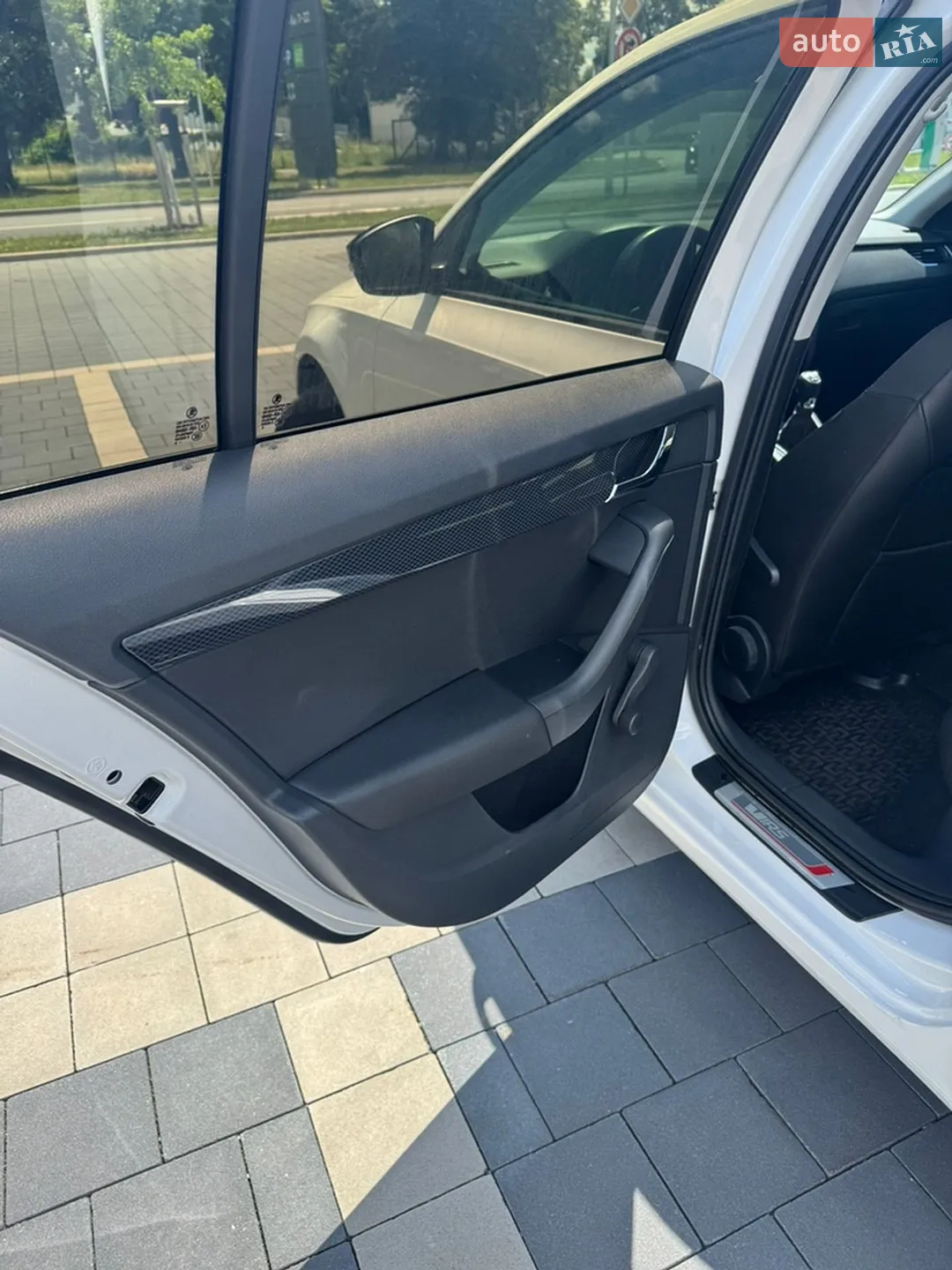 2013 Skoda Octavia - мініатюра 13