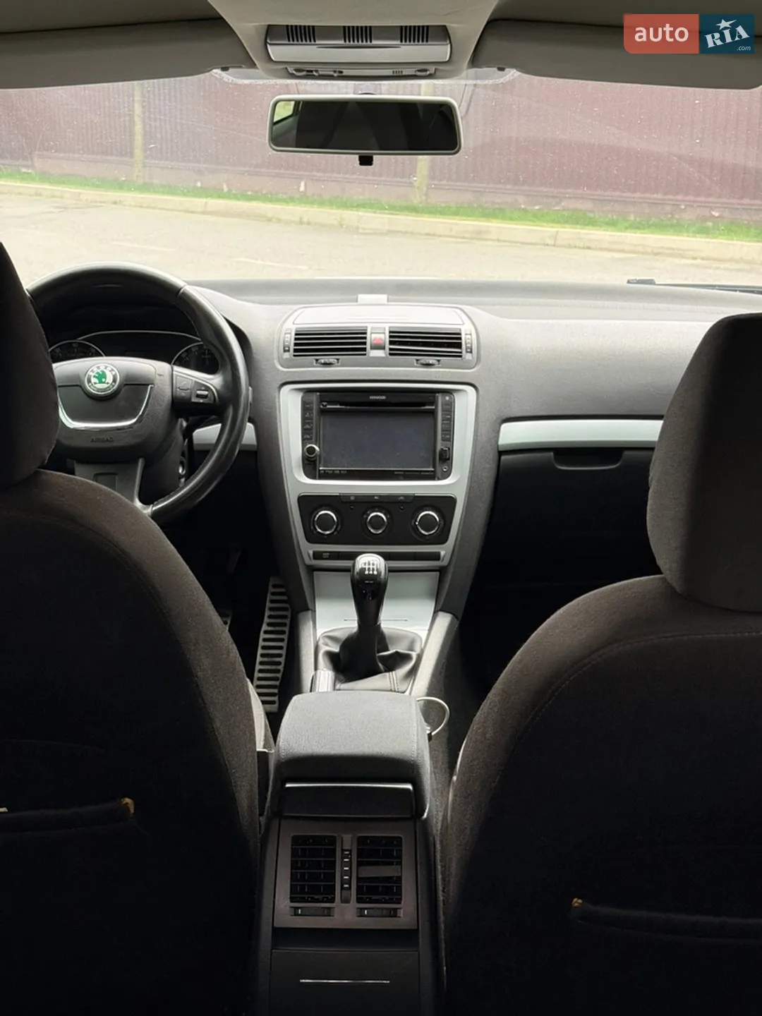 2011 Skoda Octavia - мініатюра 10