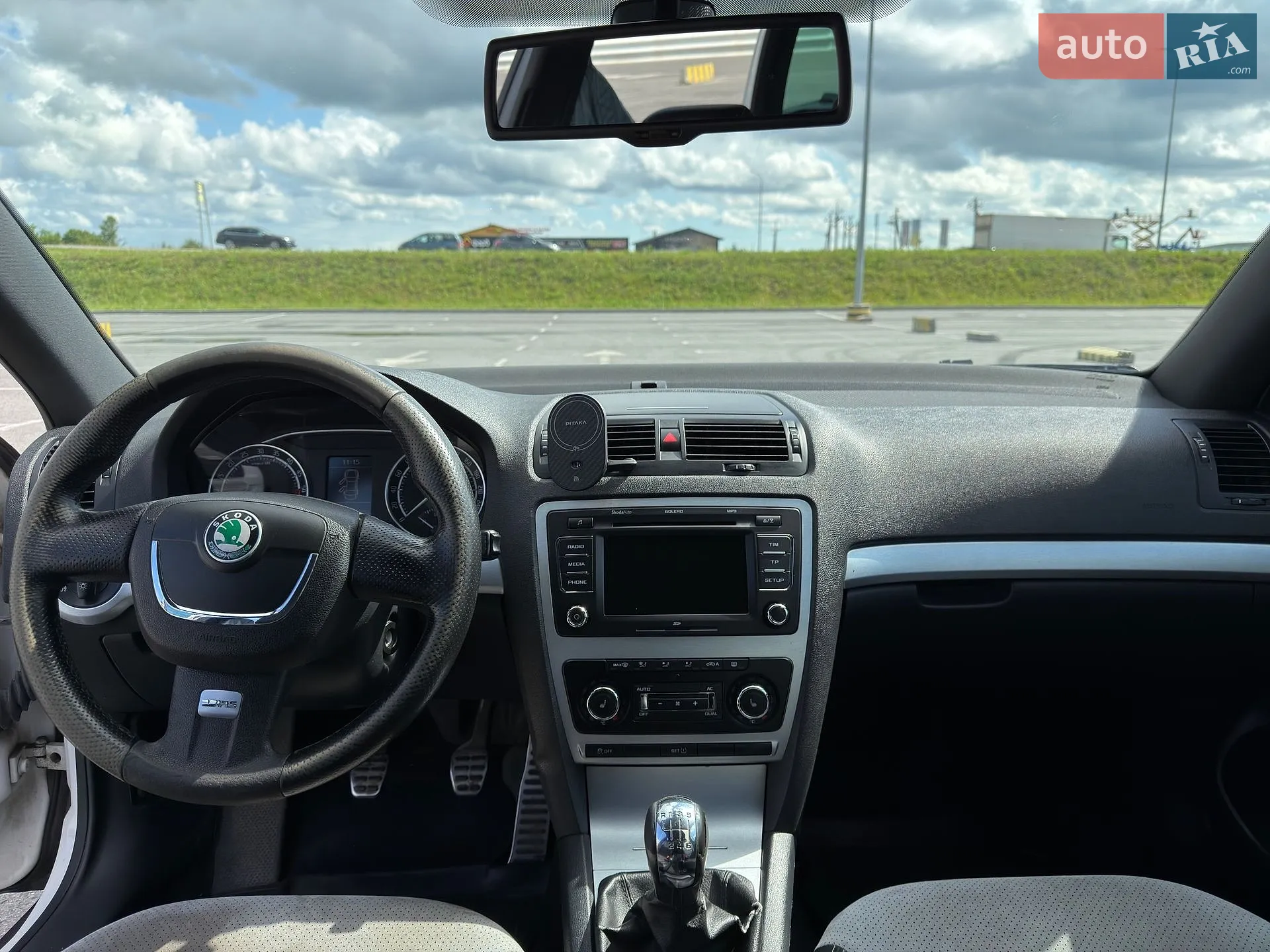 2010 Skoda Octavia - мініатюра 8