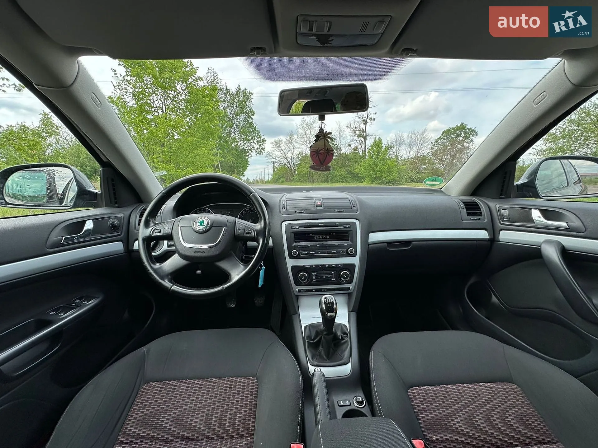2010 Skoda Octavia - мініатюра 26