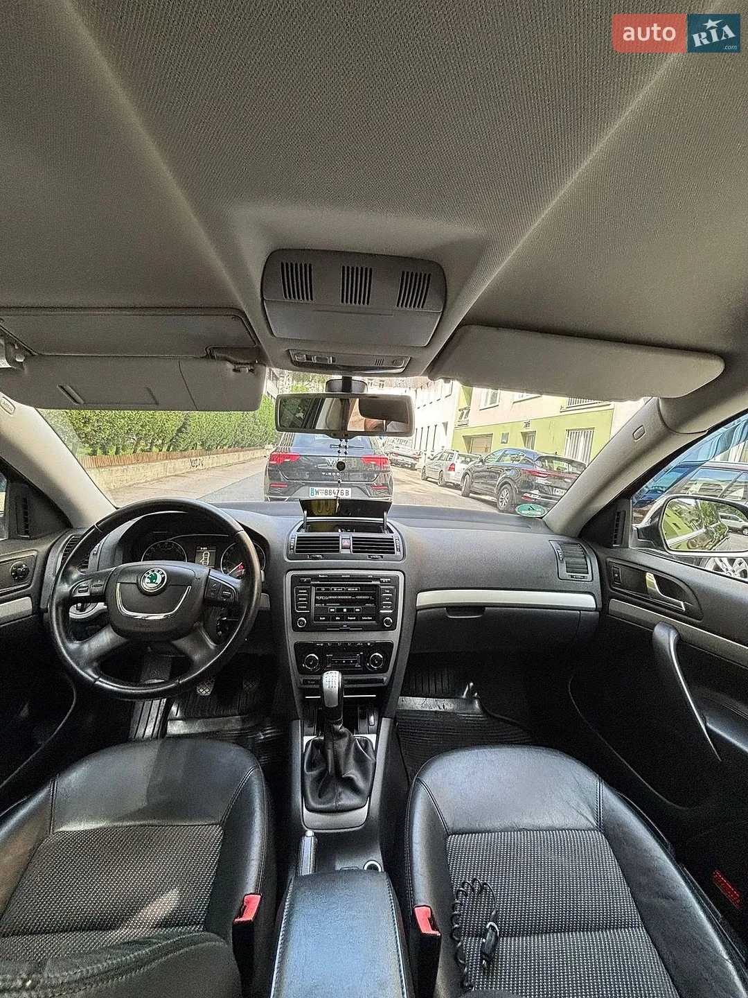2010 Skoda Octavia - мініатюра 19
