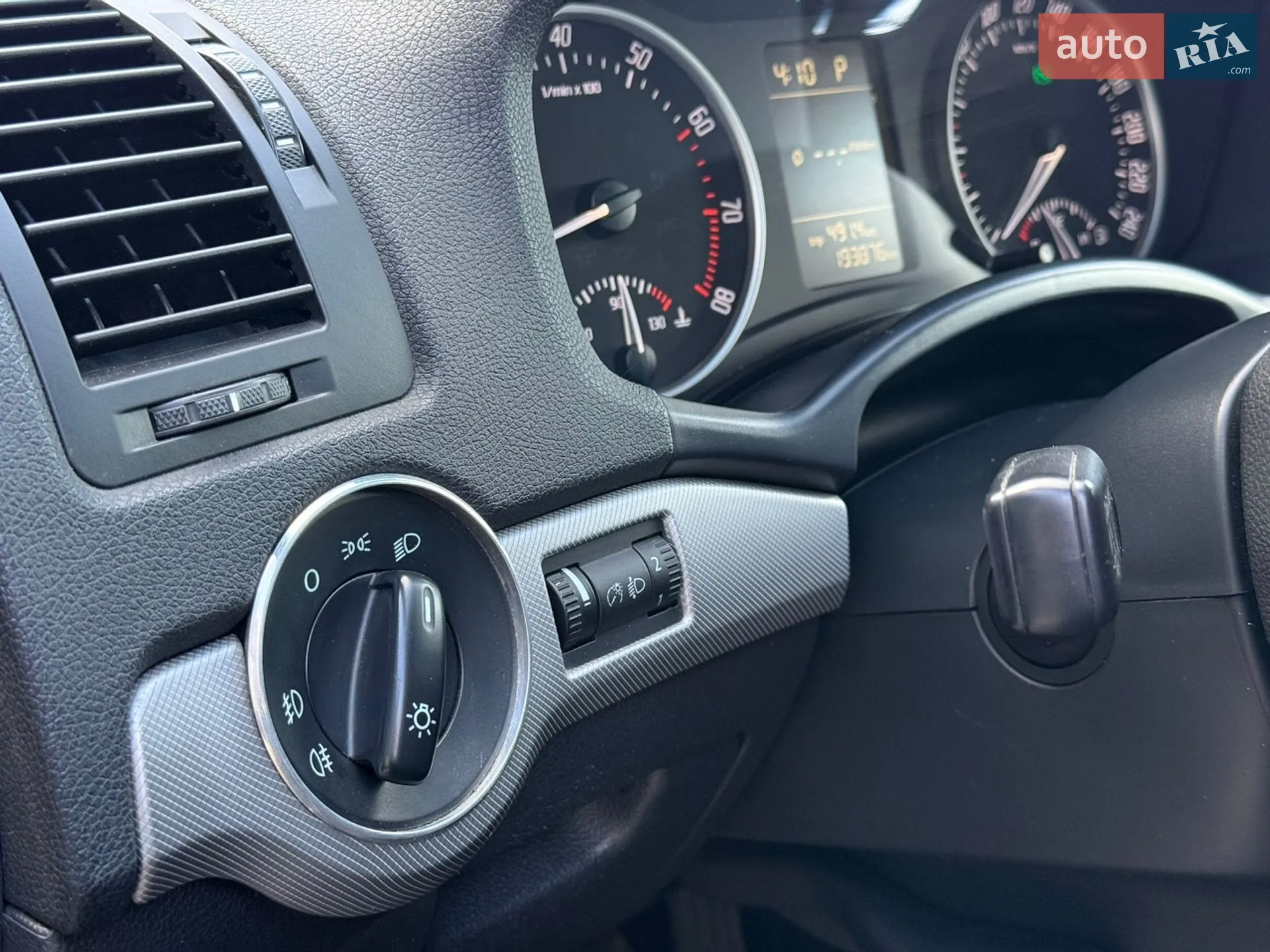 2011 Skoda Octavia - мініатюра 9