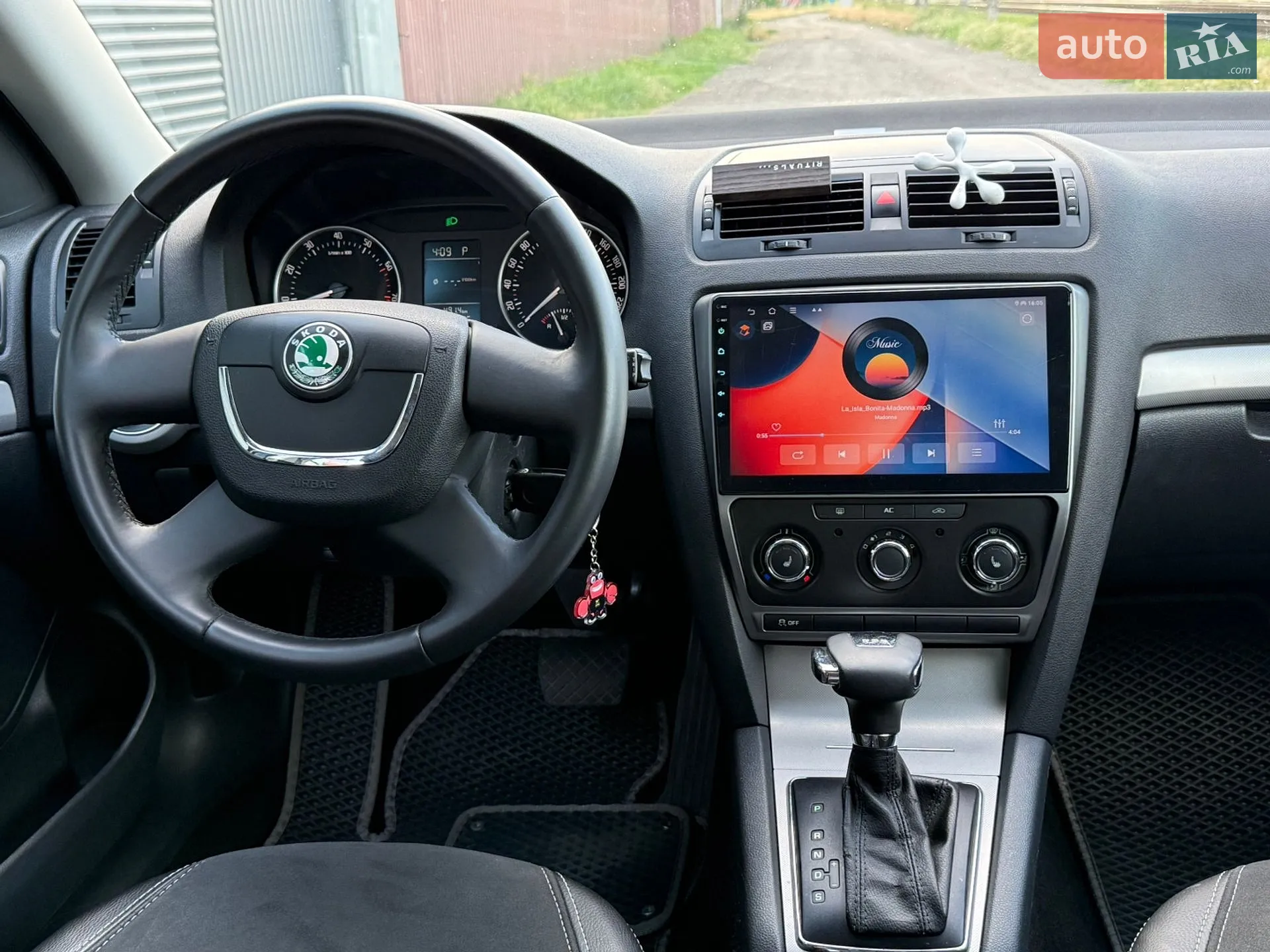 2011 Skoda Octavia - мініатюра 39