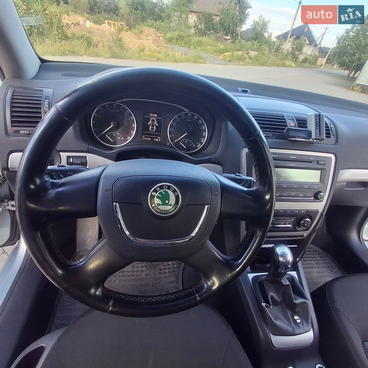 2010 Skoda Octavia - мініатюра 11