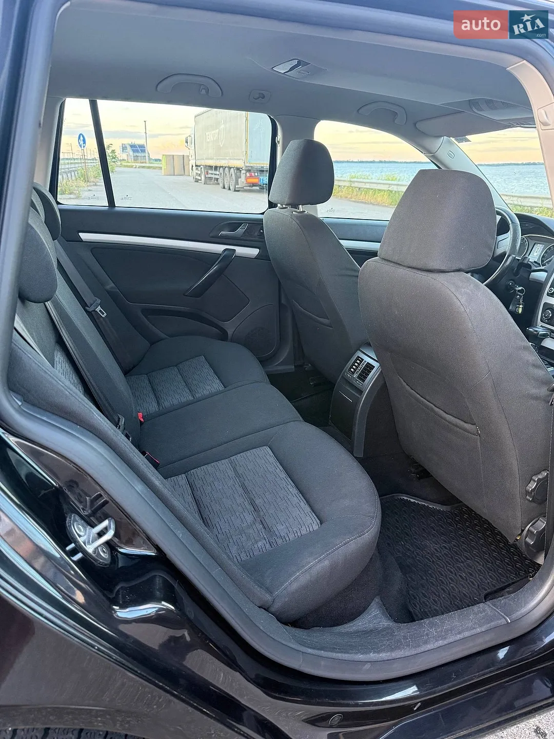 2011 Skoda Octavia - мініатюра 21