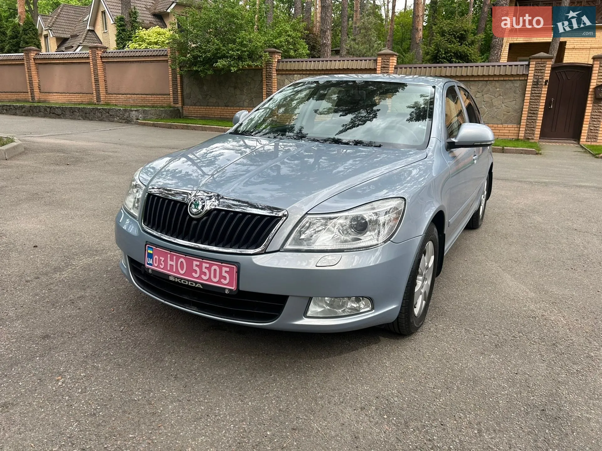 2010 Skoda Octavia - мініатюра 2