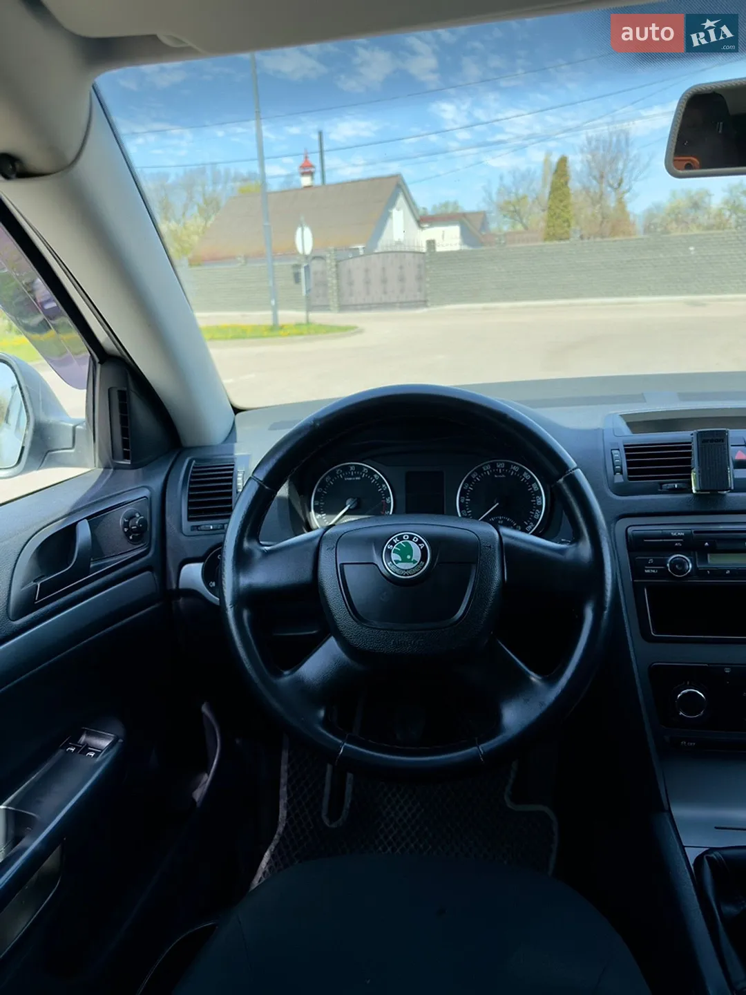 2010 Skoda Octavia - мініатюра 21