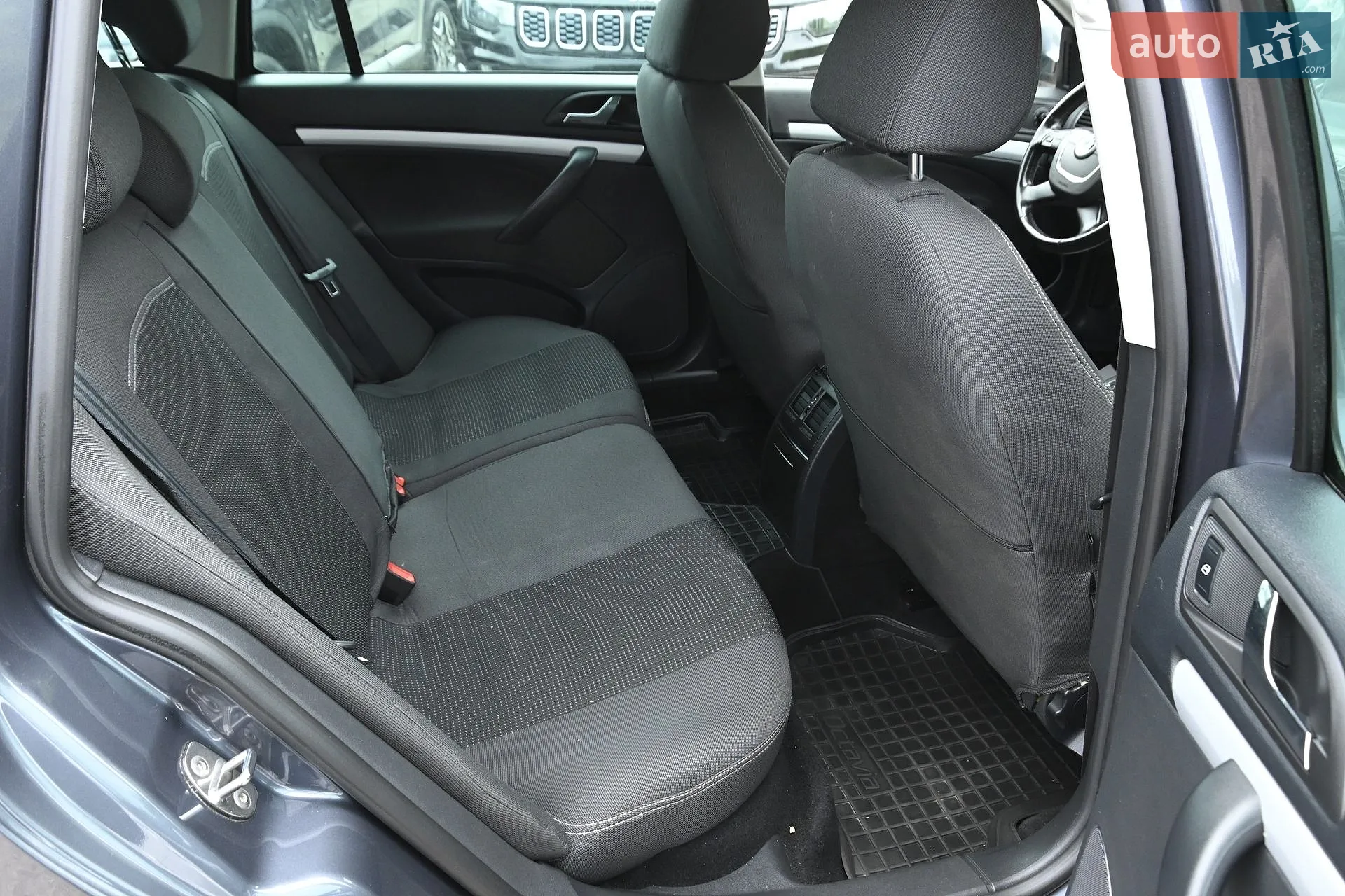 2011 Skoda Octavia - мініатюра 28