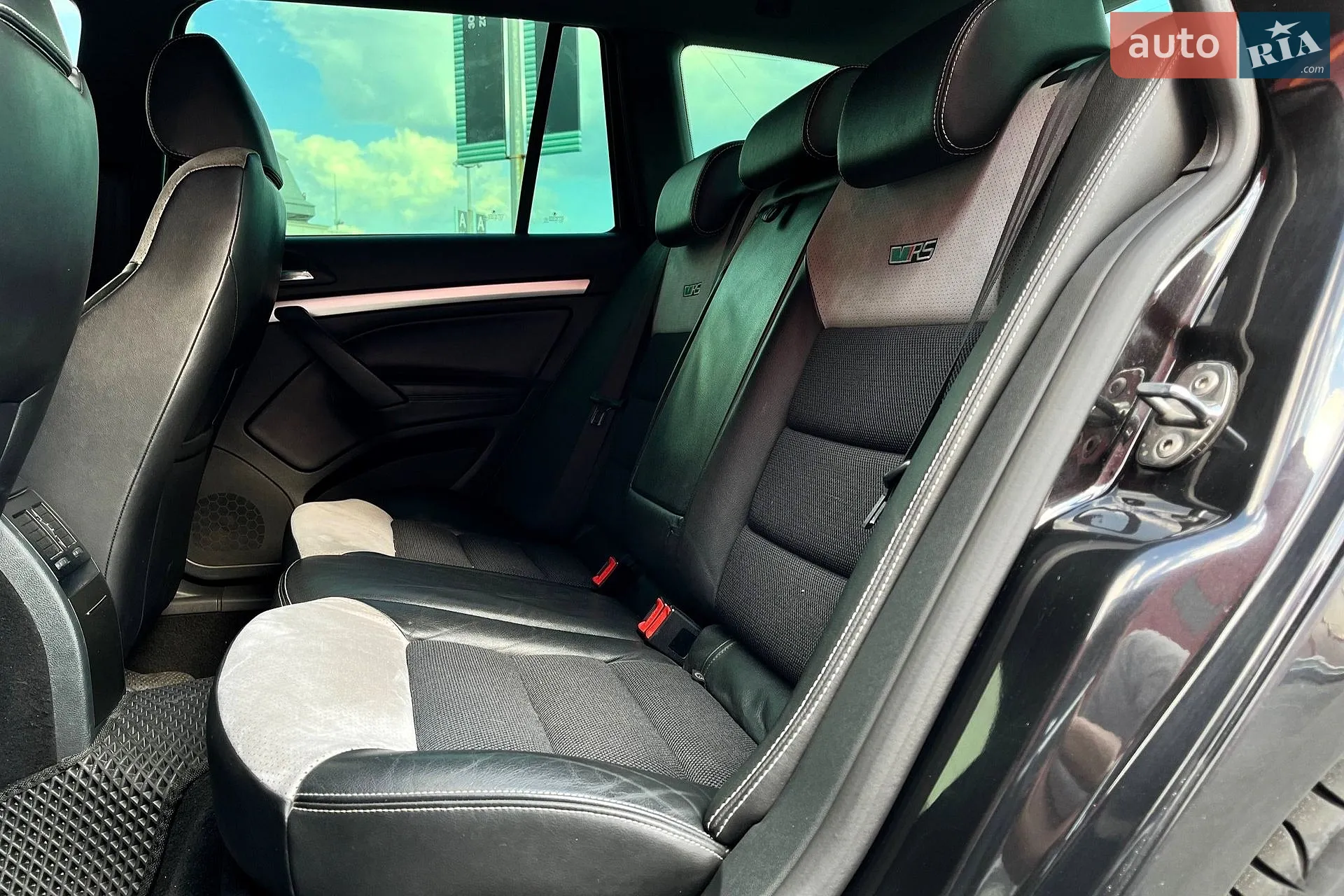 2011 Skoda Octavia - мініатюра 10