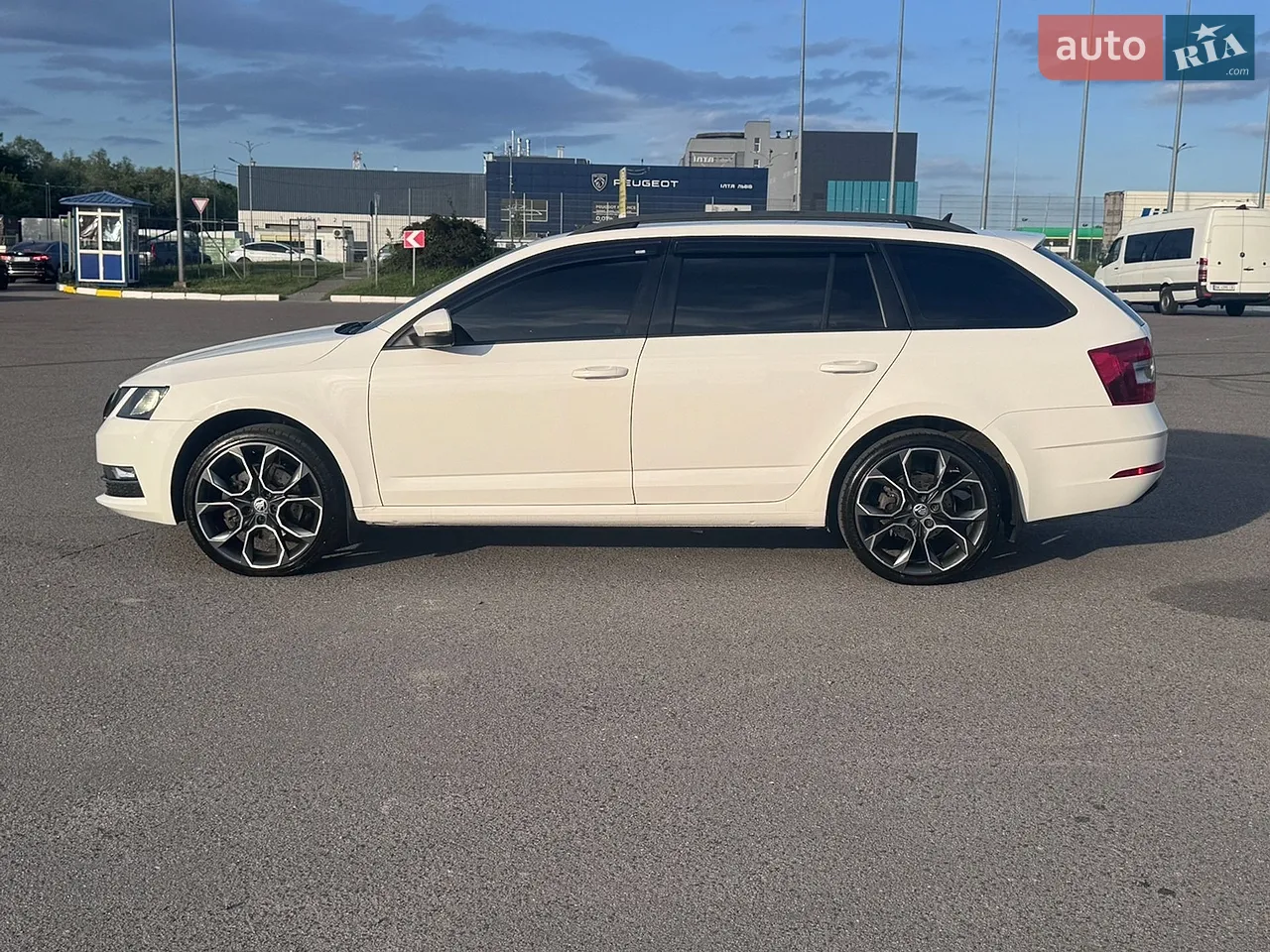 2017 Skoda Octavia - мініатюра 17