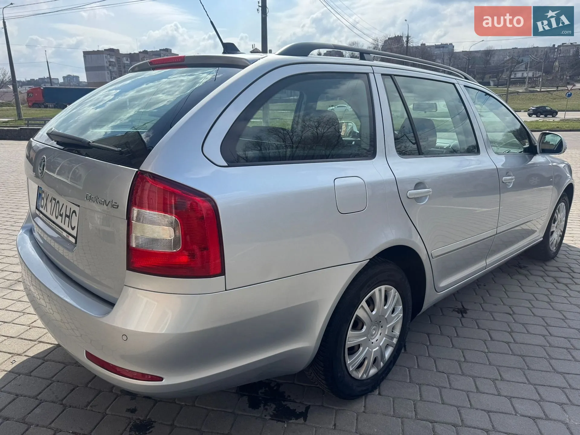 2010 Skoda Octavia - мініатюра 4