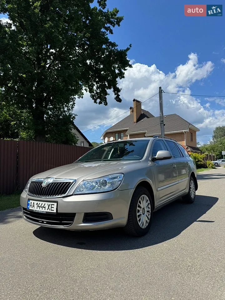 2010 Skoda Octavia - мініатюра 22