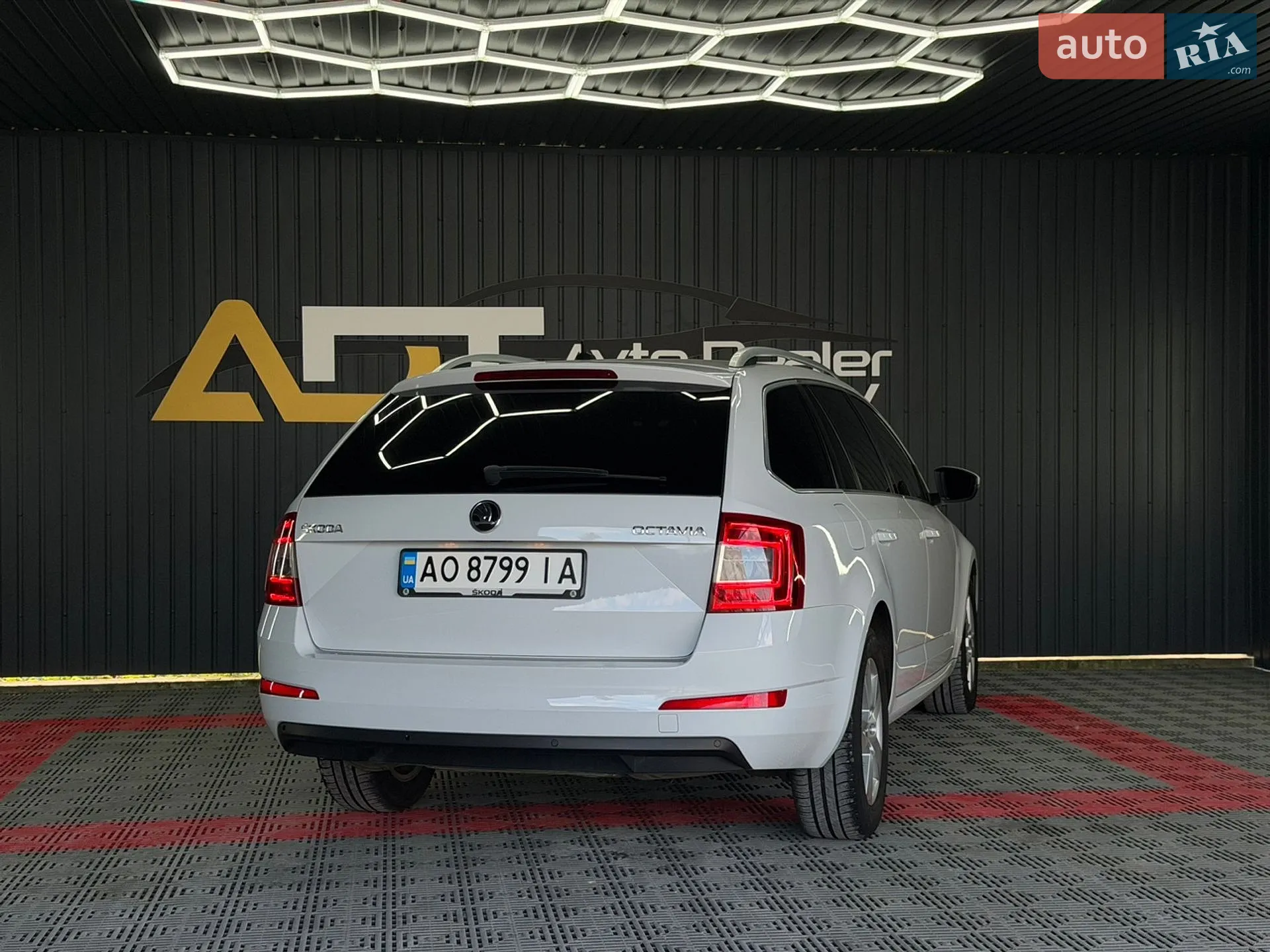 2015 Skoda Octavia - мініатюра 14