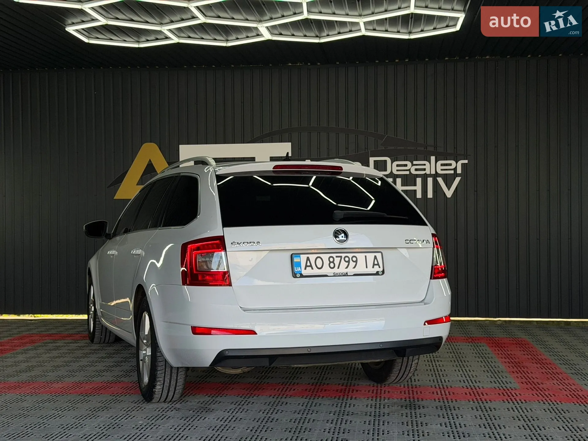 2015 Skoda Octavia - мініатюра 17