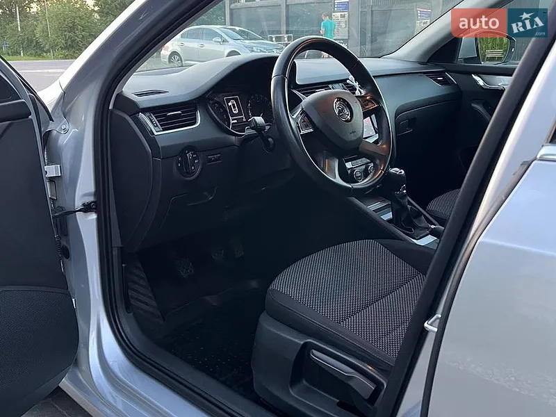 Skoda Octavia 2014 VIN TMBJG9NE0F0054920 фото оголошення 7 з 49