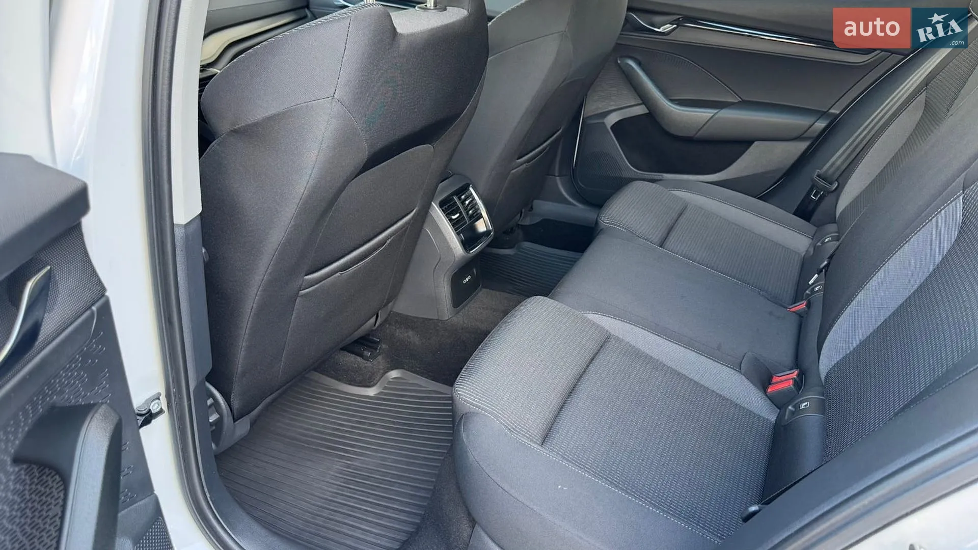 2022 Skoda Octavia - мініатюра 11