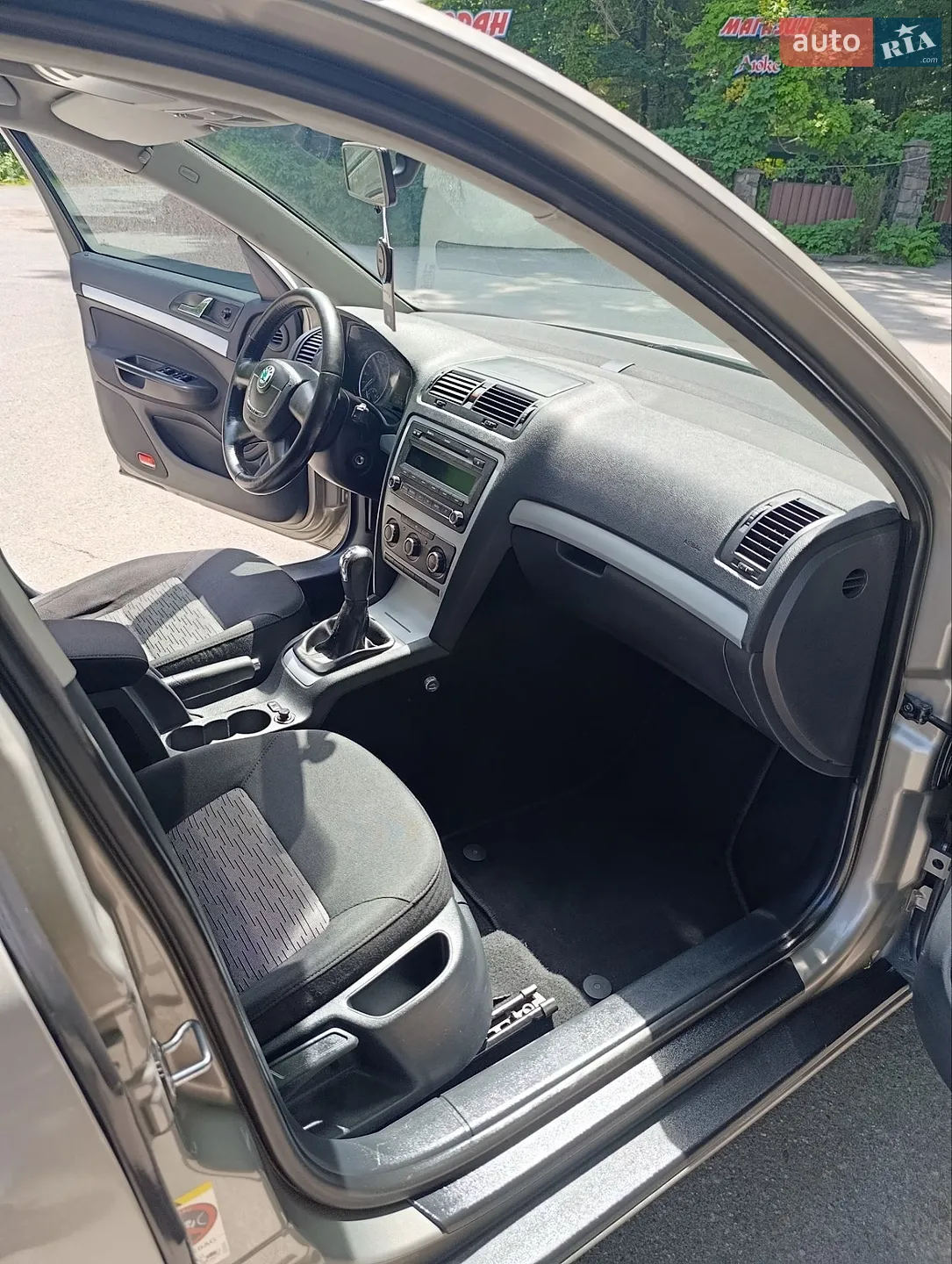 2010 Skoda Octavia - мініатюра 14