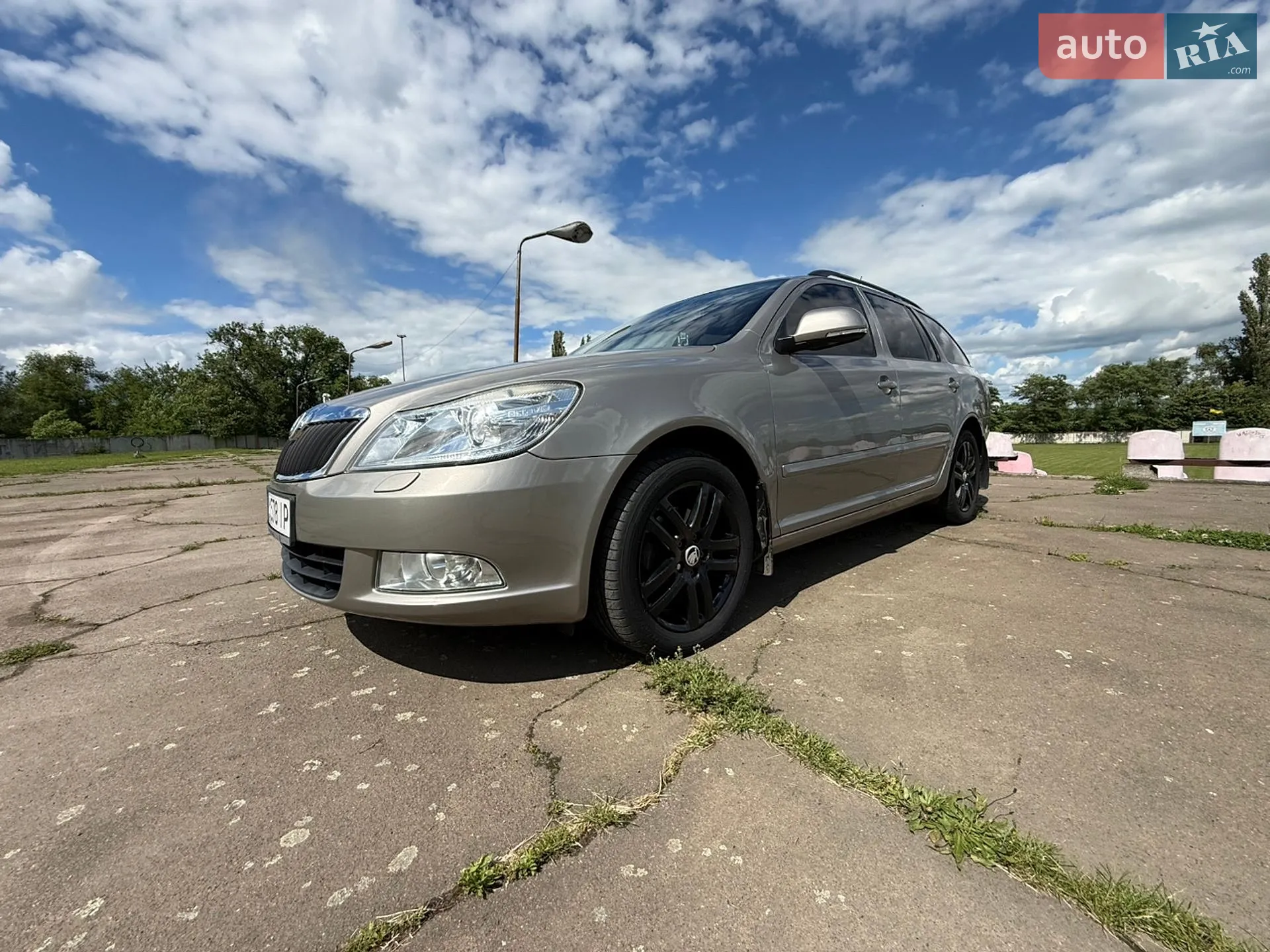 2011 Skoda Octavia - мініатюра 2
