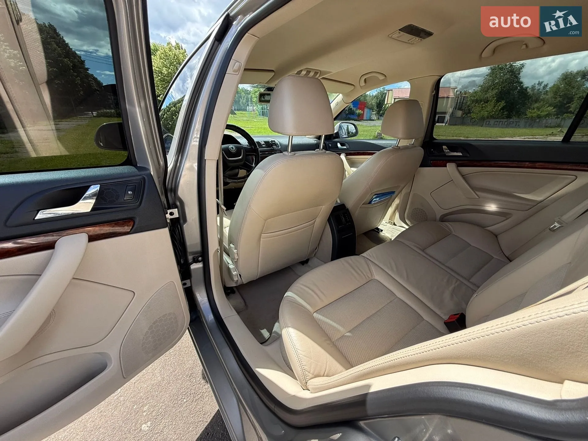 2011 Skoda Octavia - мініатюра 35