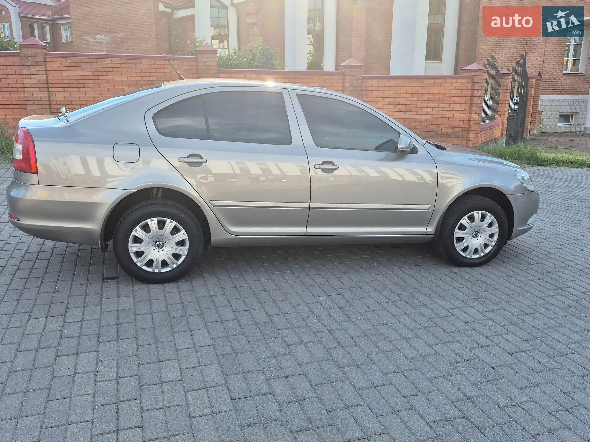 2010 Skoda Octavia - мініатюра 5