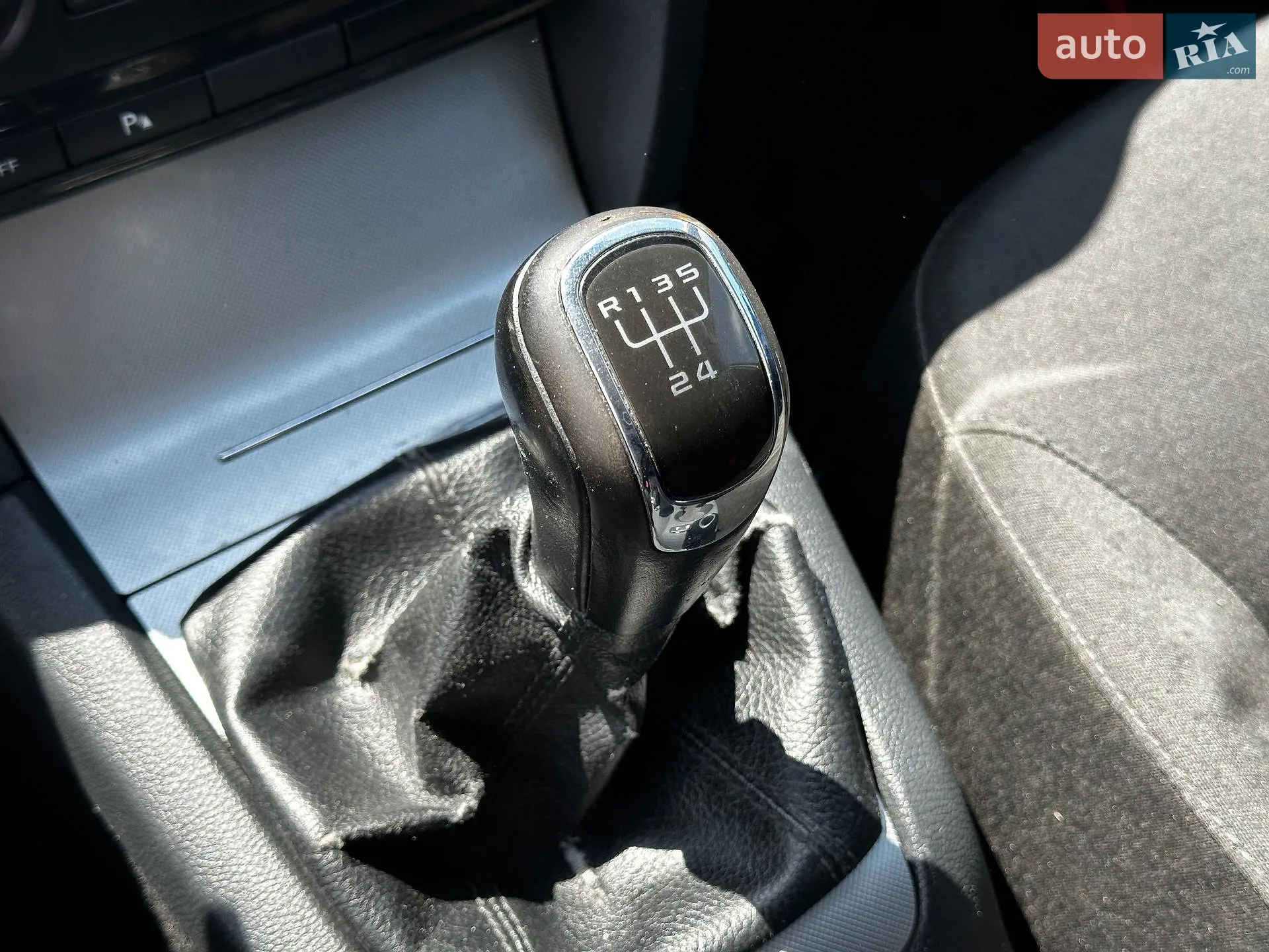 2011 Skoda Octavia - мініатюра 25