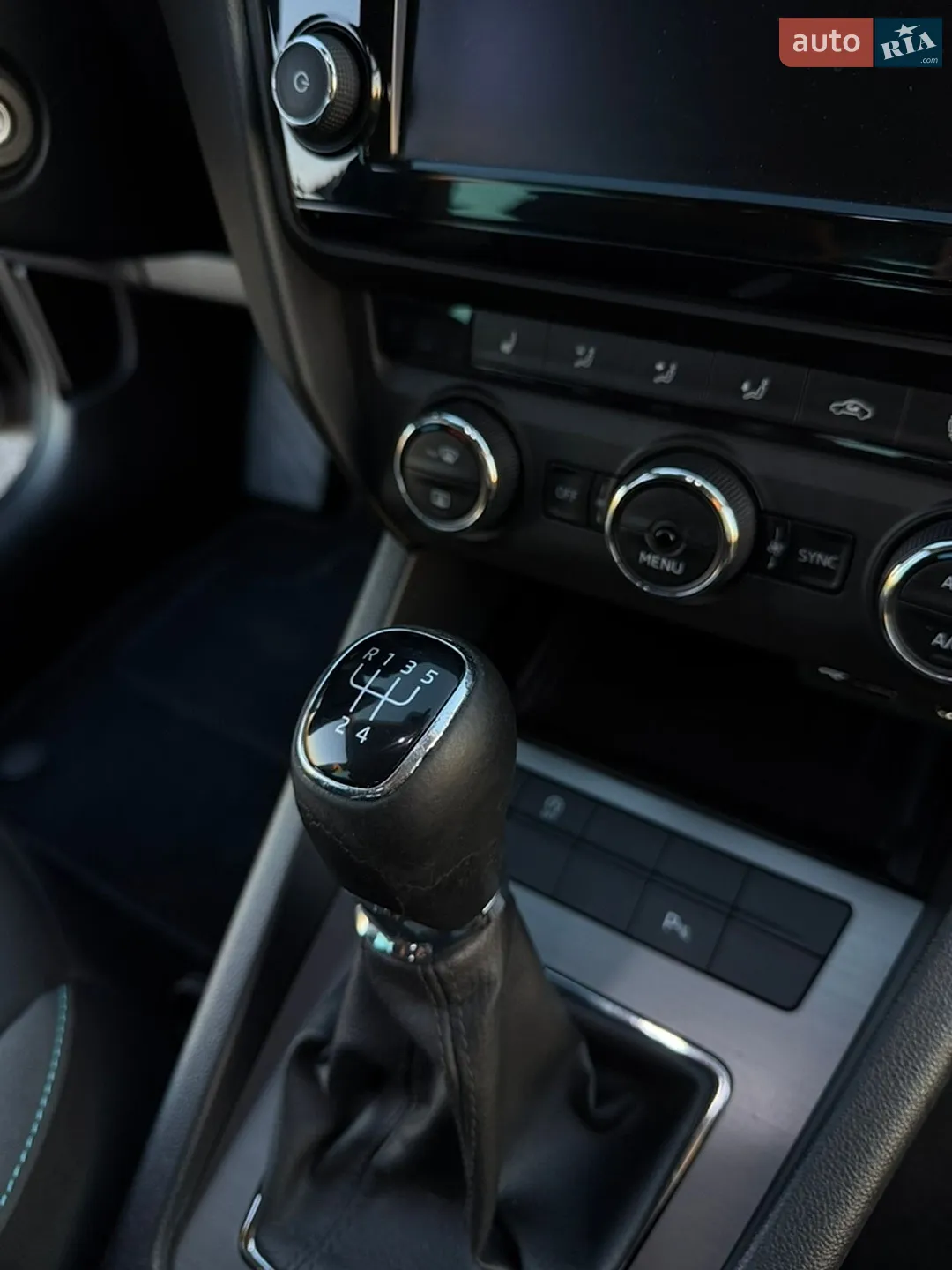 2016 Skoda Octavia - мініатюра 27