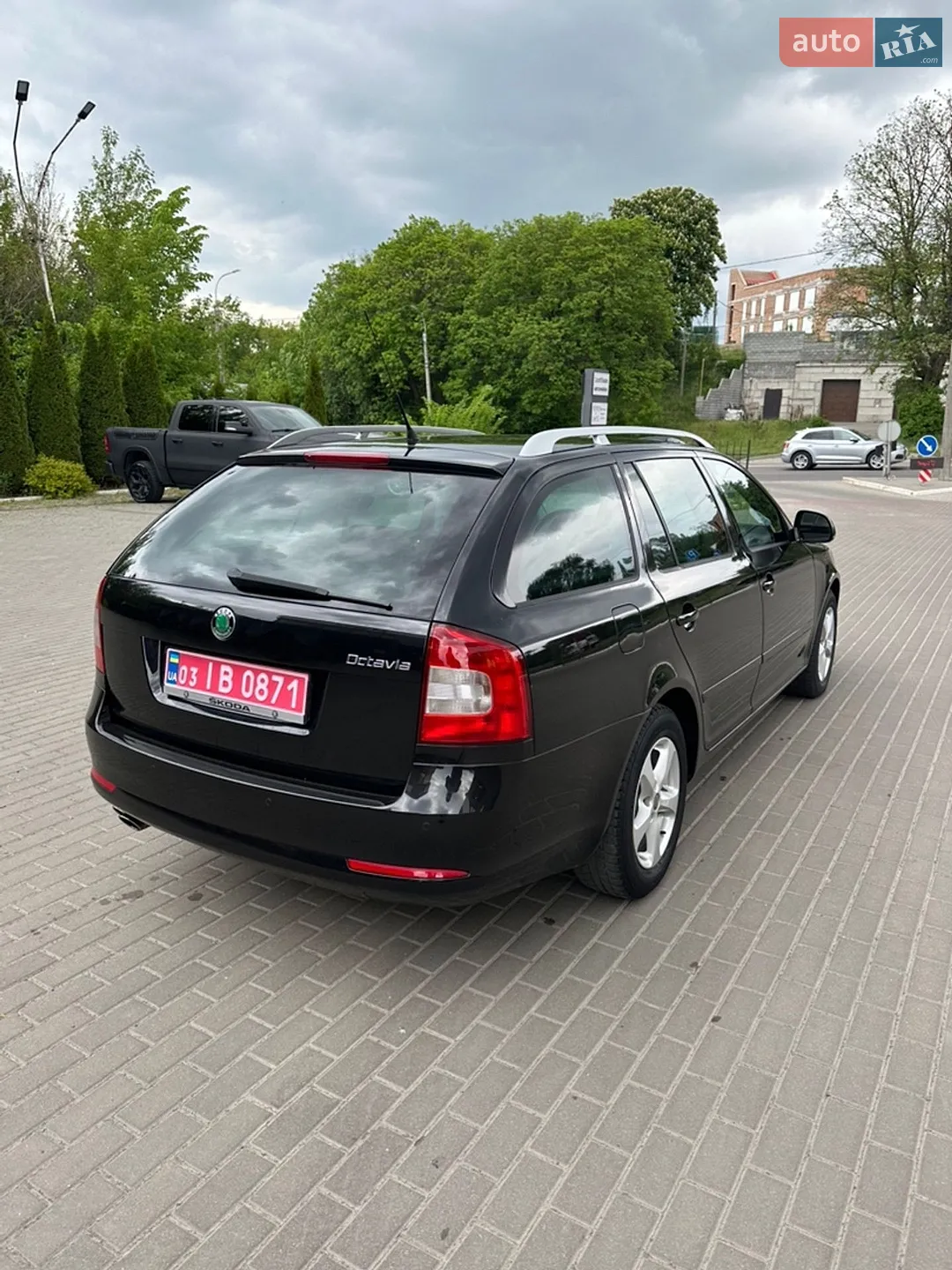 2010 Skoda Octavia - мініатюра 5