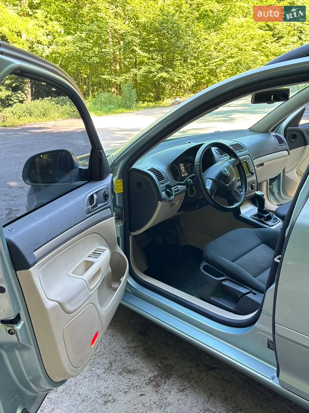 2011 Skoda Octavia - мініатюра 8