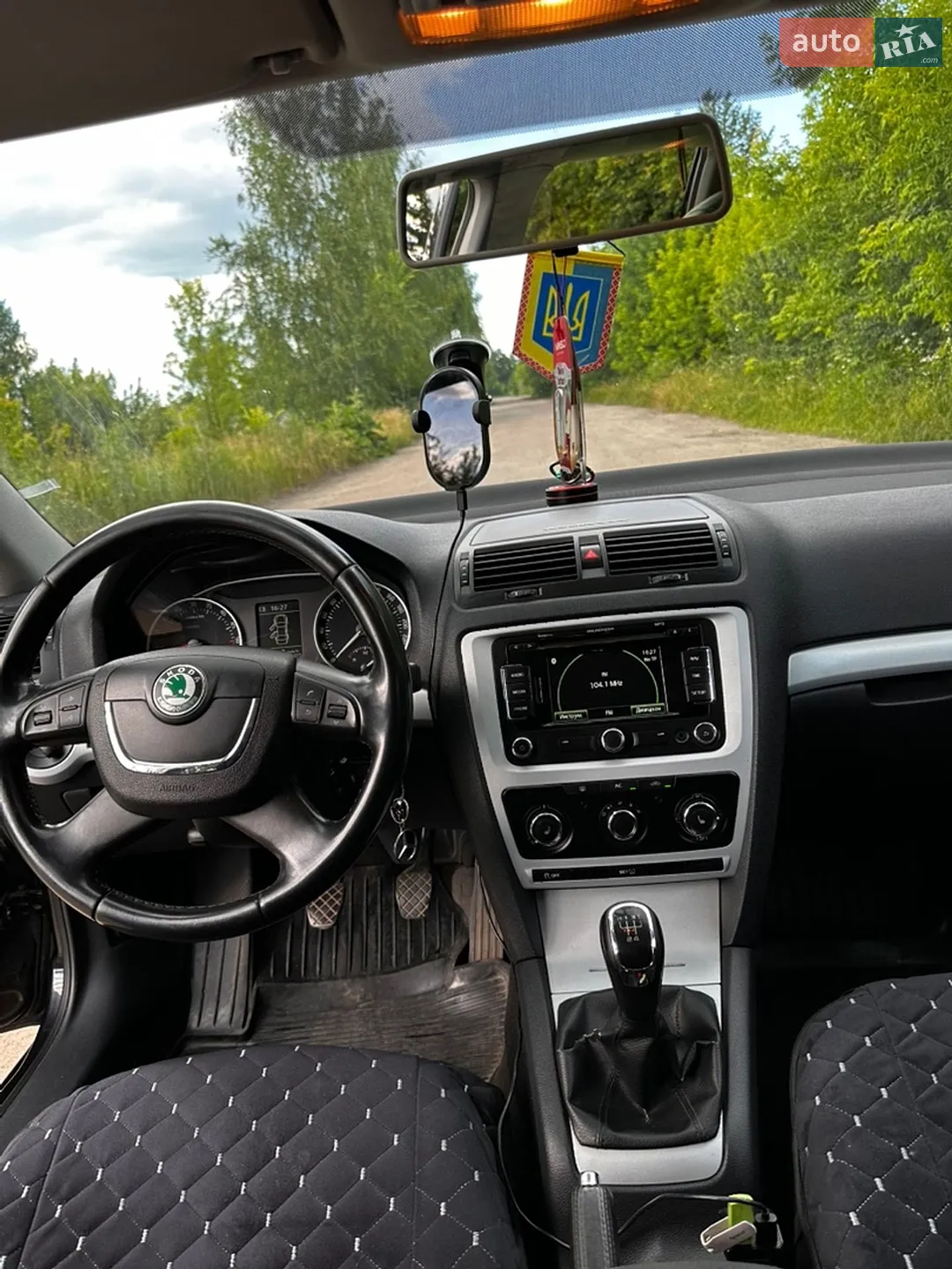 2011 Skoda Octavia - мініатюра 12