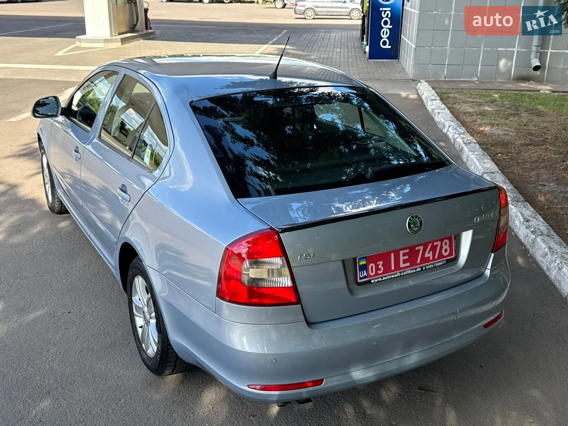 2011 Skoda Octavia - мініатюра 10