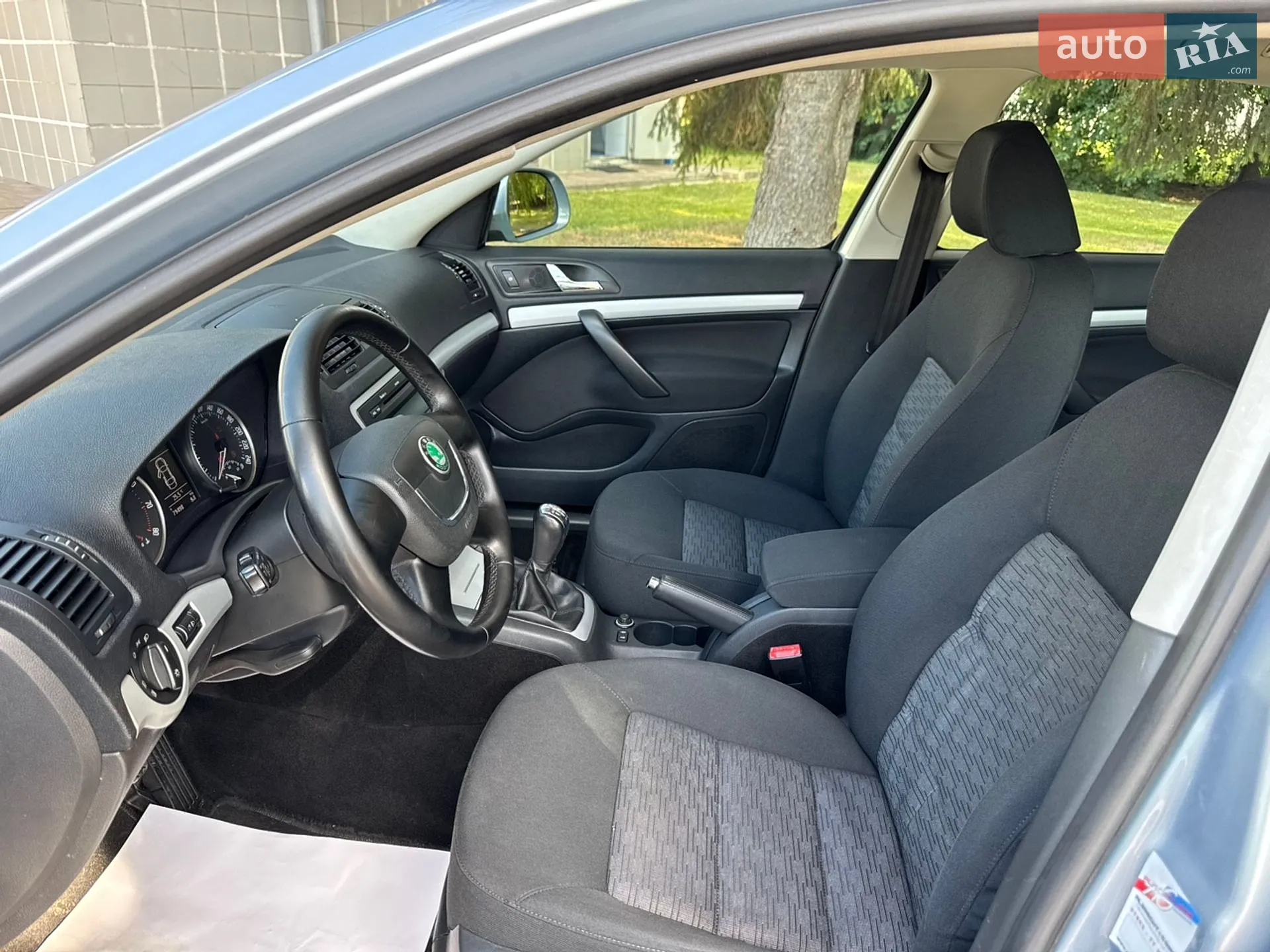 2011 Skoda Octavia - мініатюра 21
