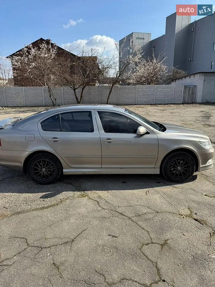 2011 Skoda Octavia - мініатюра 11