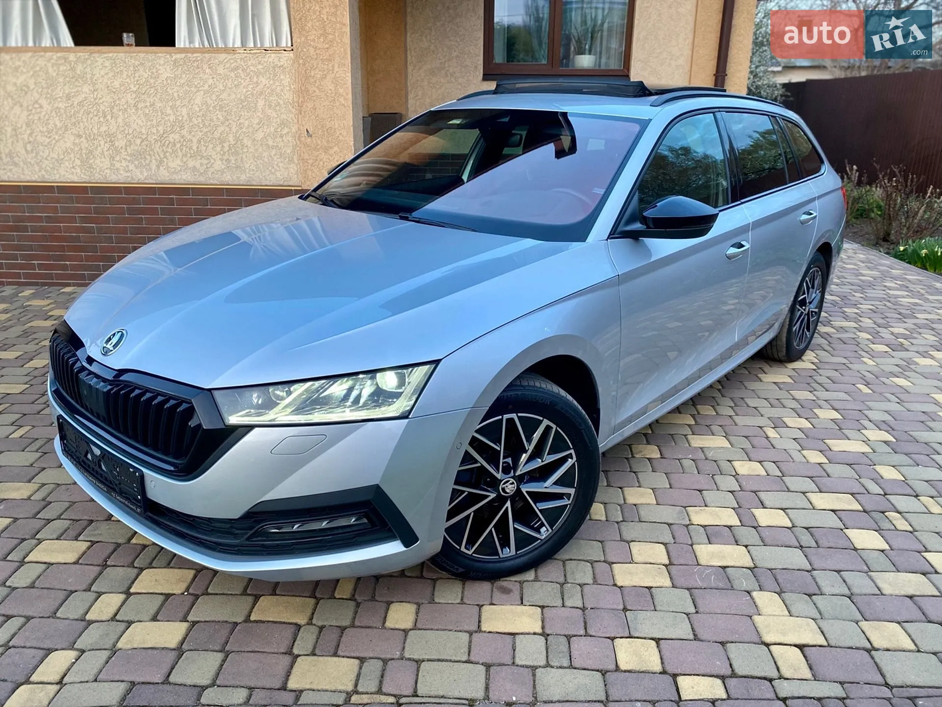2020 Skoda Octavia - фото 1