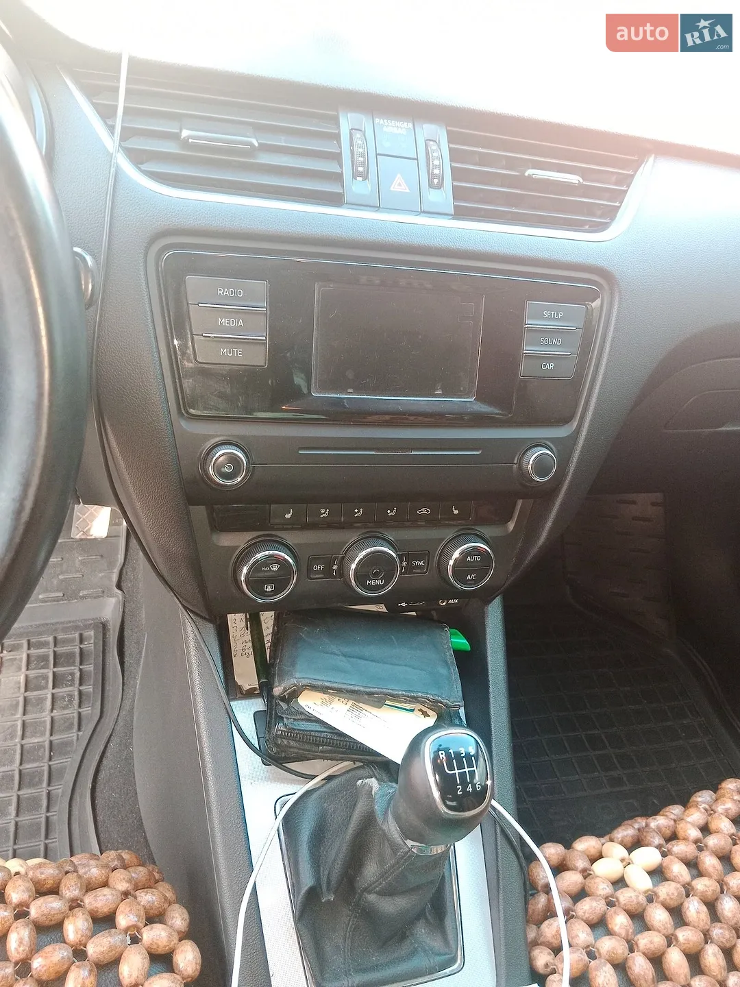 Skoda Octavia 2015 VIN TMBAJ2NE7GB006071 фото оголошення 13 з 16