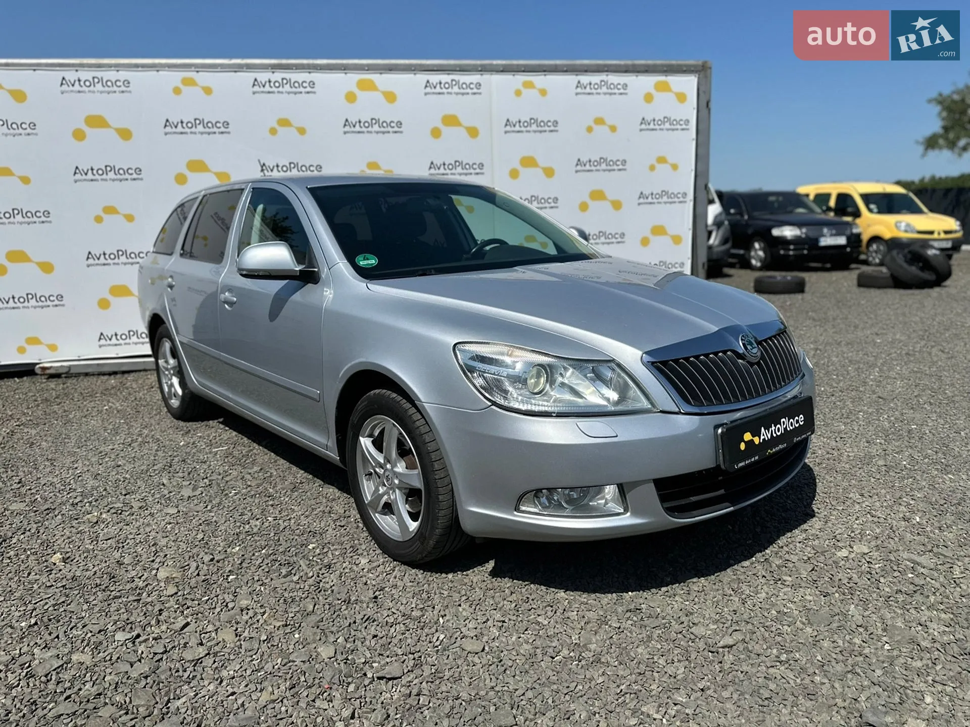 2011 Skoda Octavia - мініатюра 8